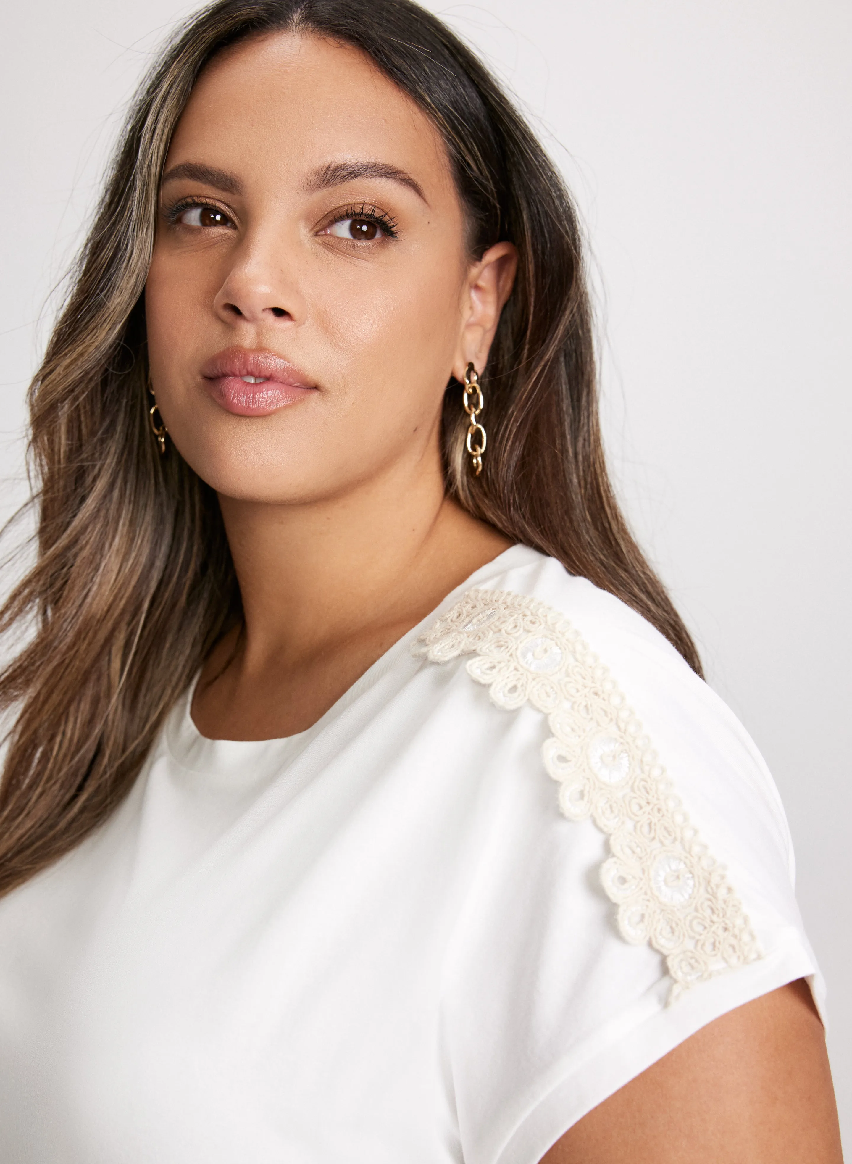 Crochet Trim T-Shirt sold by Laura product image thumbnail 2