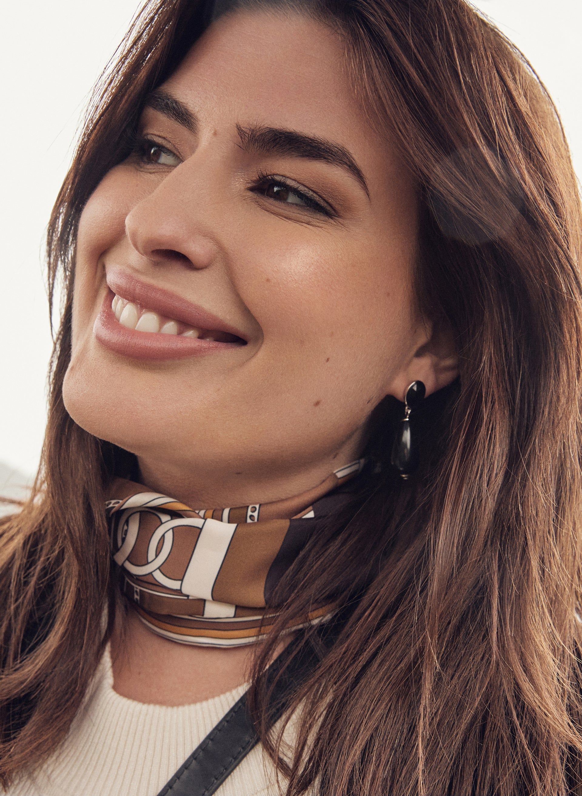 Round Chain Print Scarf sold by Laura product image thumbnail 2