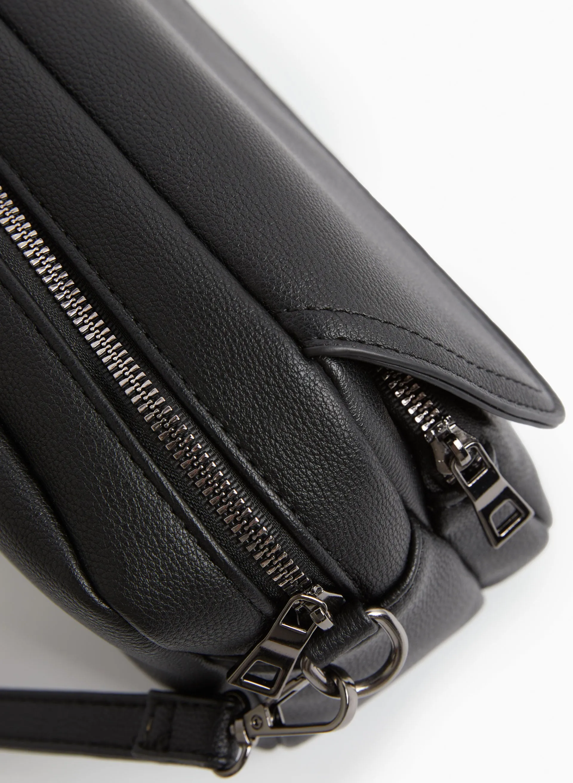 Crossbody Camera Bag sold by Laura product image thumbnail 2