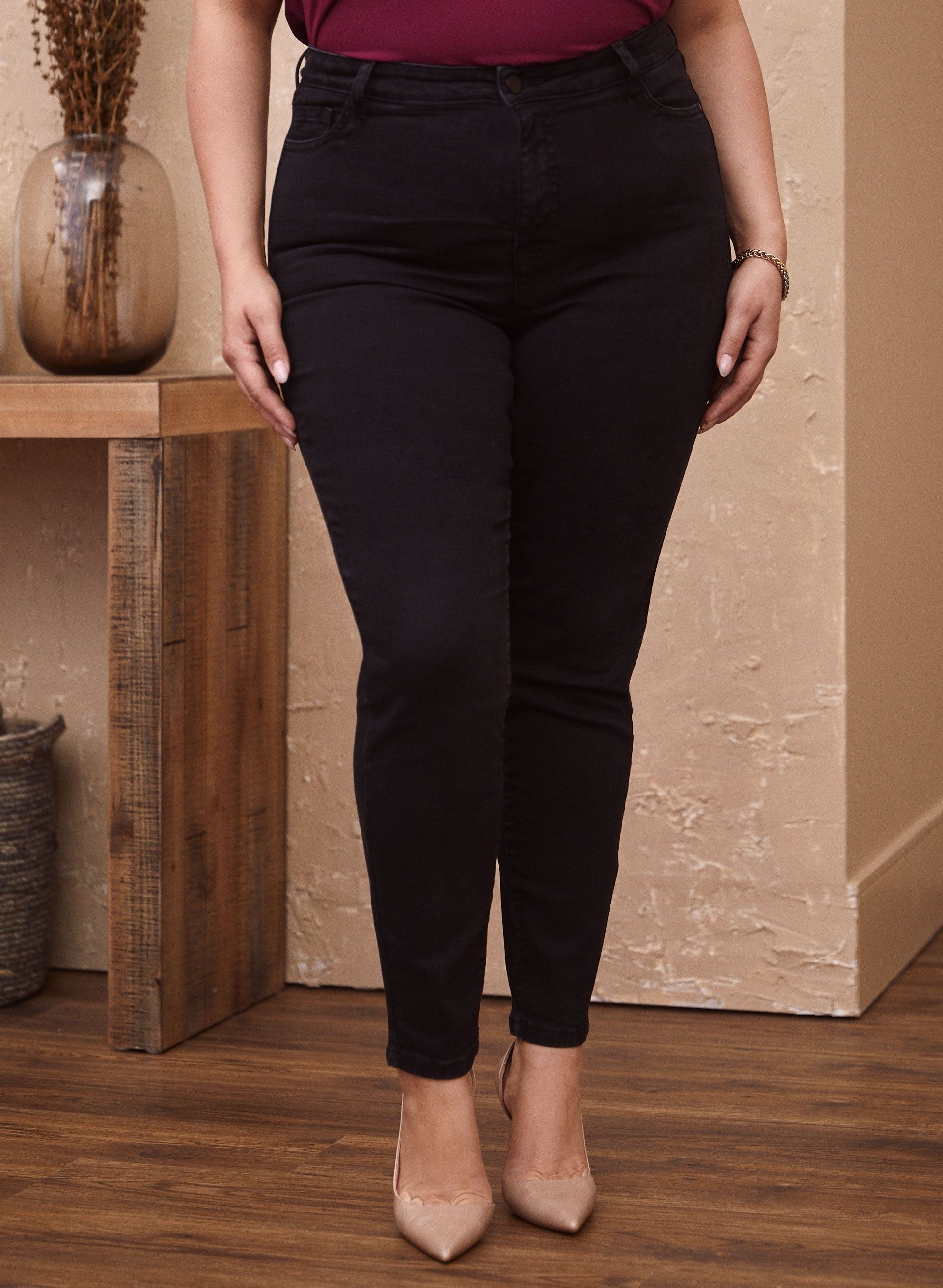 Slim Leg Jeans sold by Laura