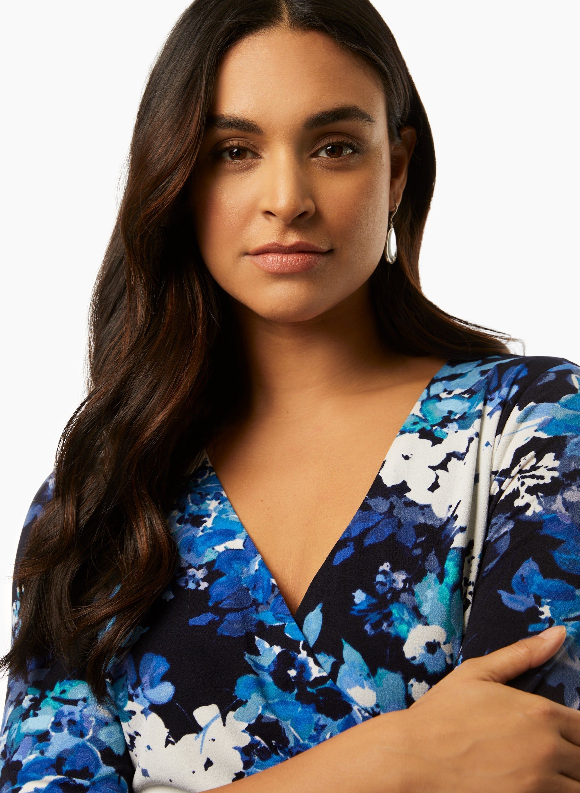 Floral Print Wrap Midi Dress sold by Laura product image thumbnail 4