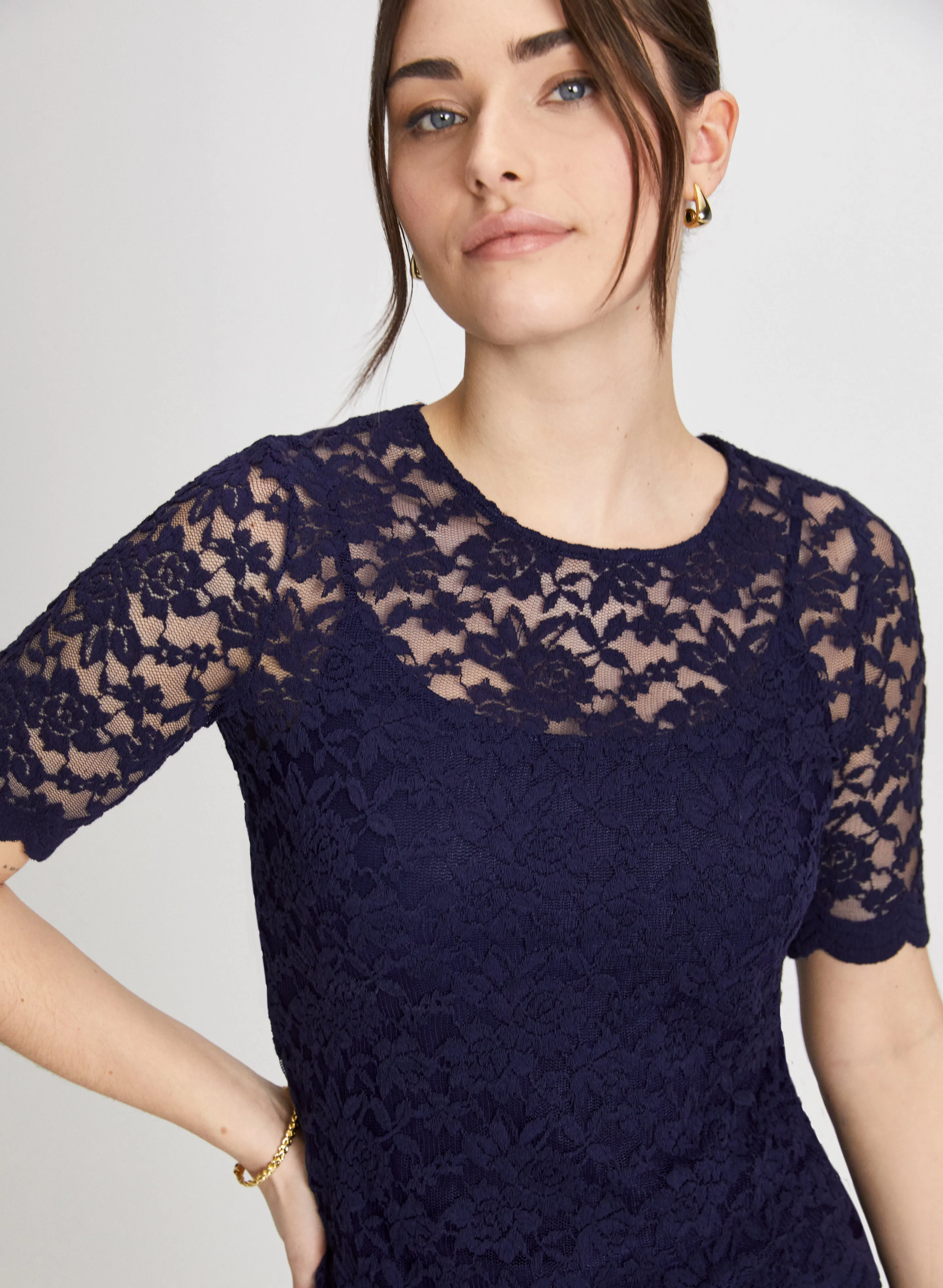 Stretchy Scalloped Lace Top sold by Laura product image thumbnail 2