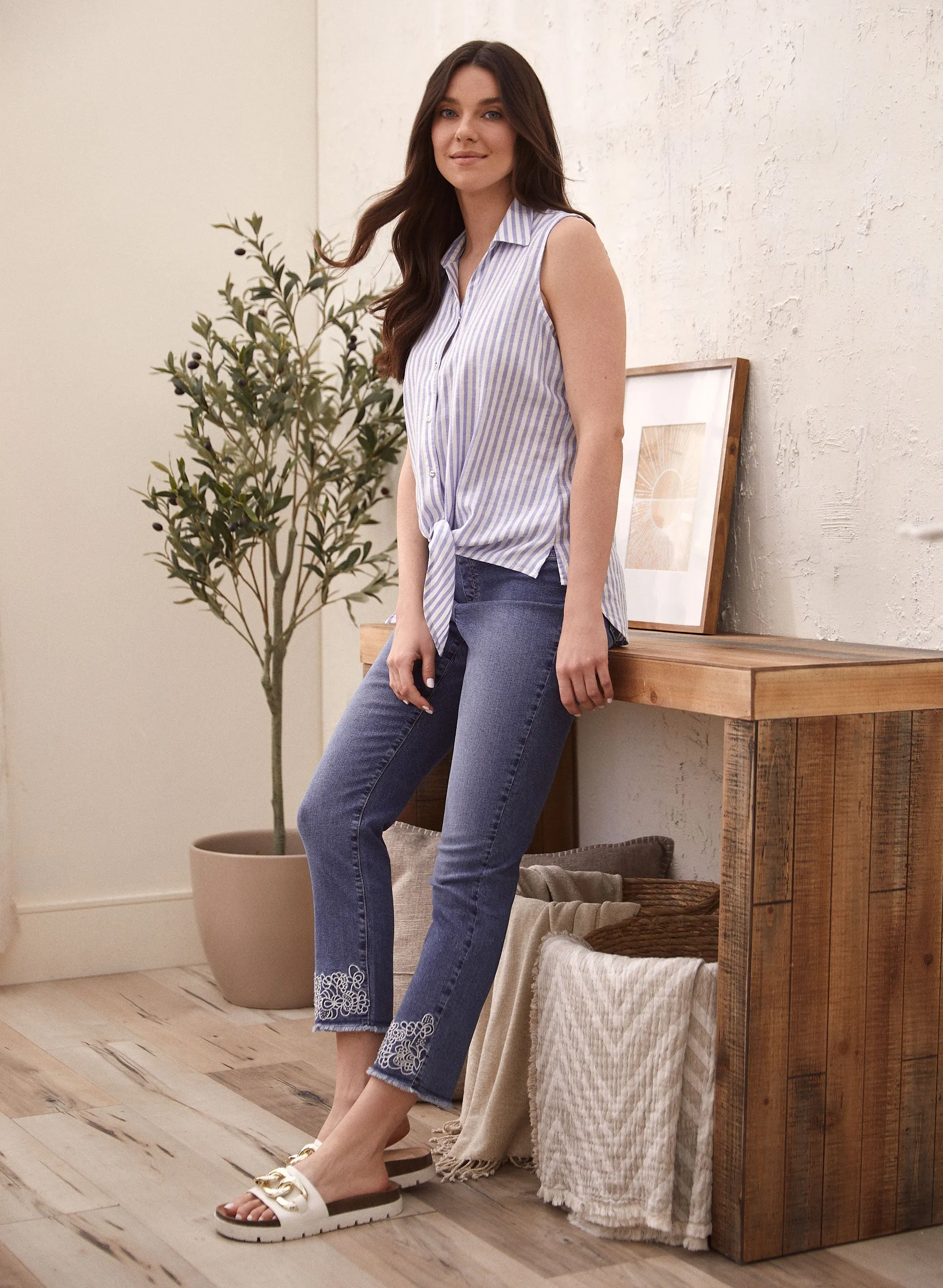 Stripe Print Sleeveless Blouse sold by Laura product image thumbnail 3