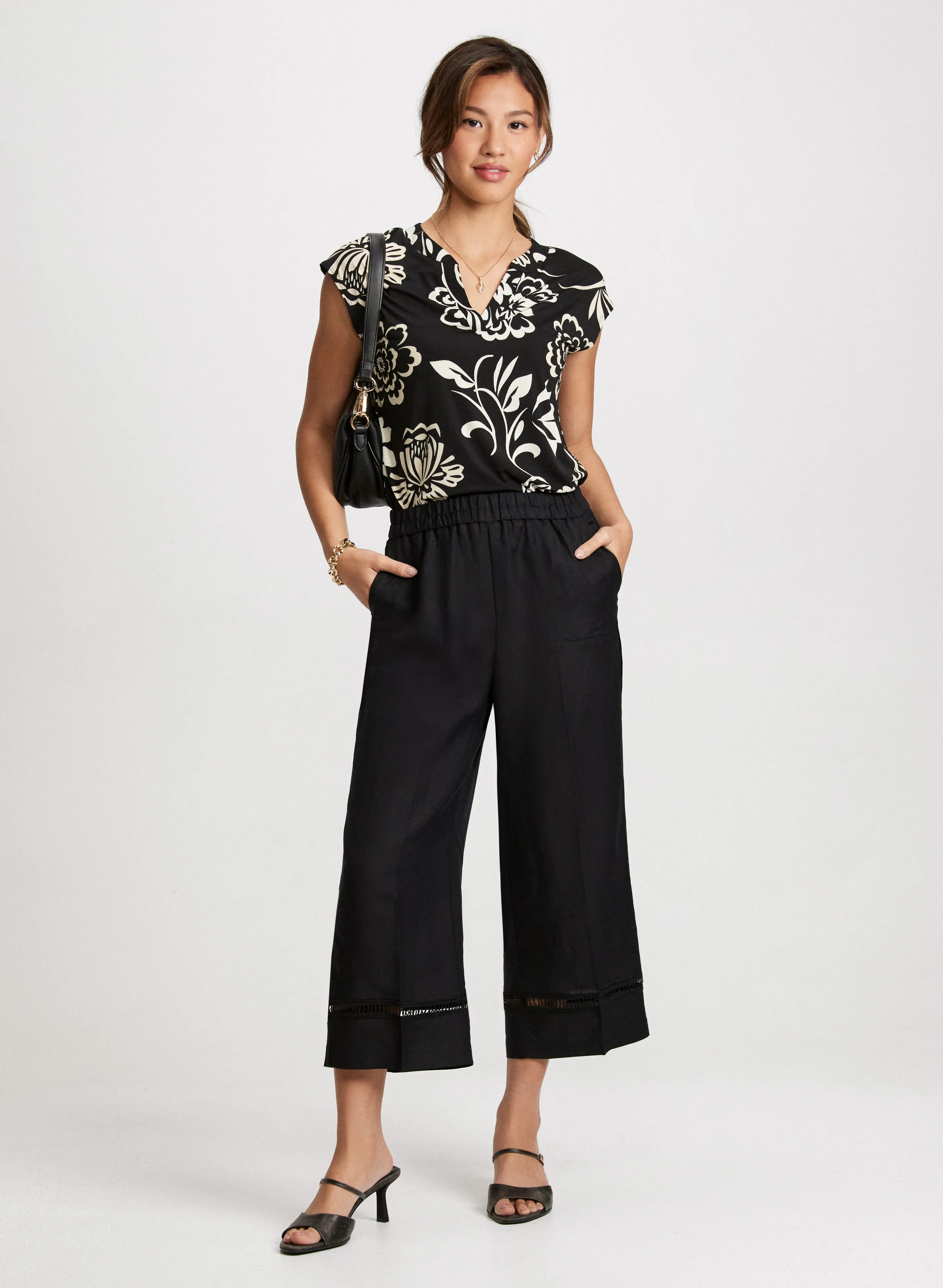Split Neck Floral Top & Linen-Blend Capris sold by Laura