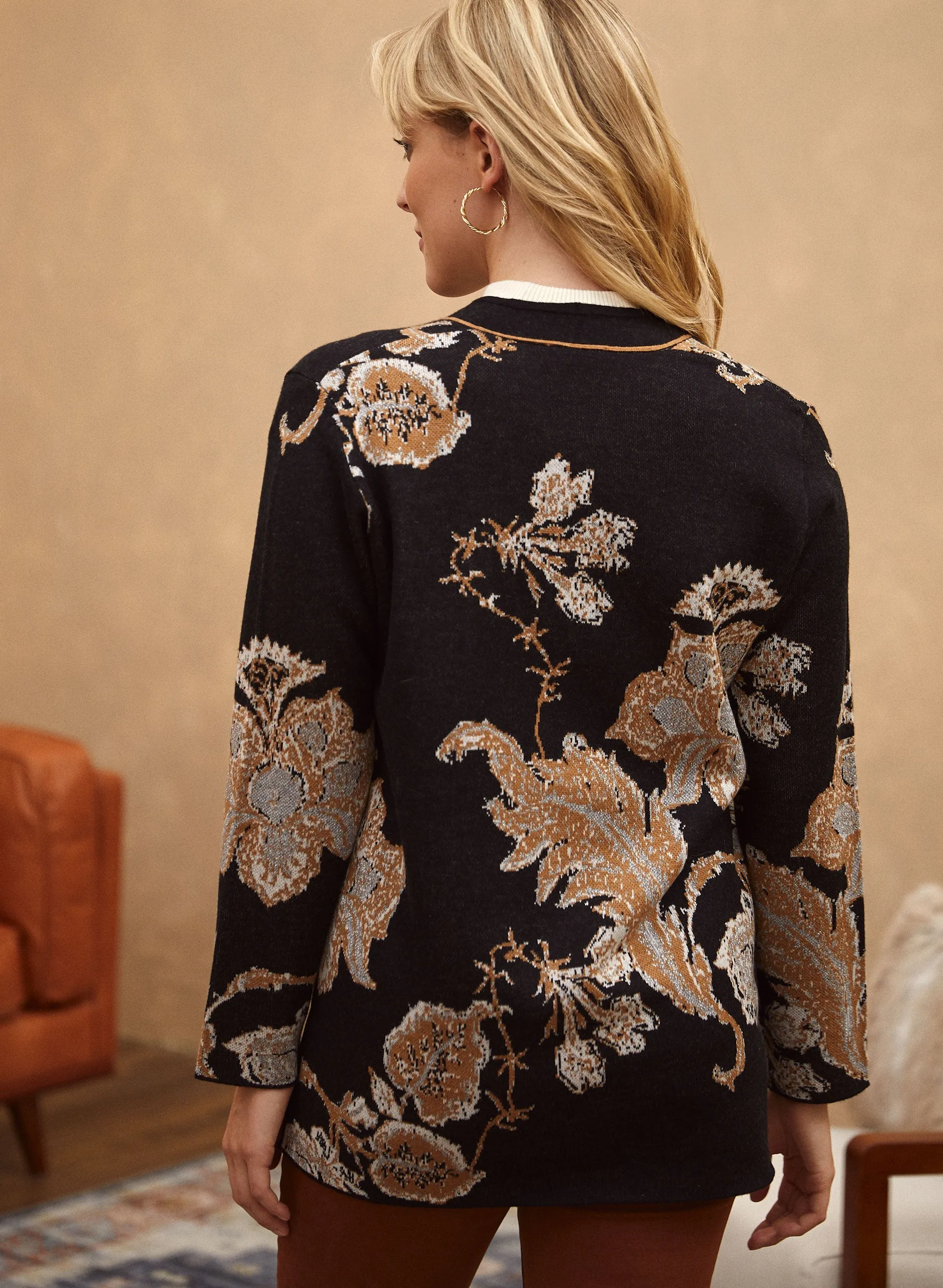 Floral Motif Jacquard Cardigan sold by Laura product image thumbnail 4