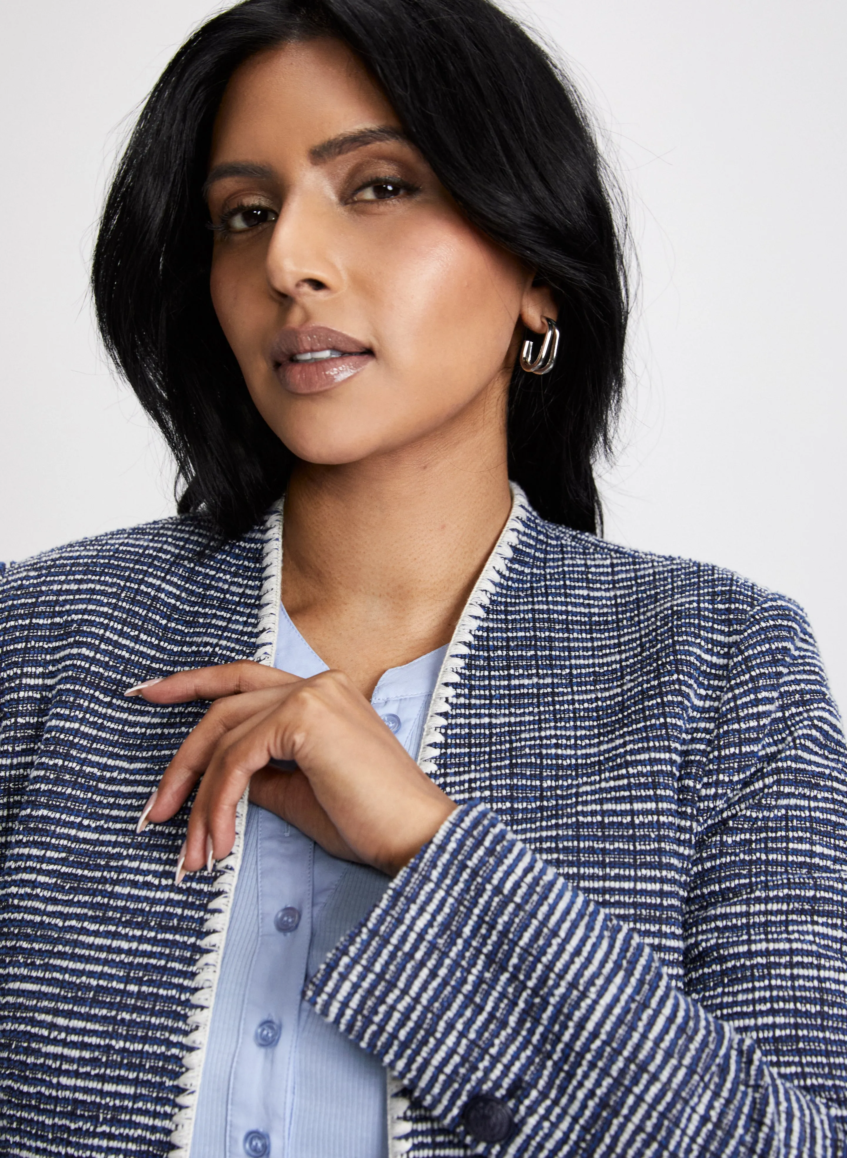 Long Contrasting Trim Bouclé Jacket sold by Laura product image thumbnail 5