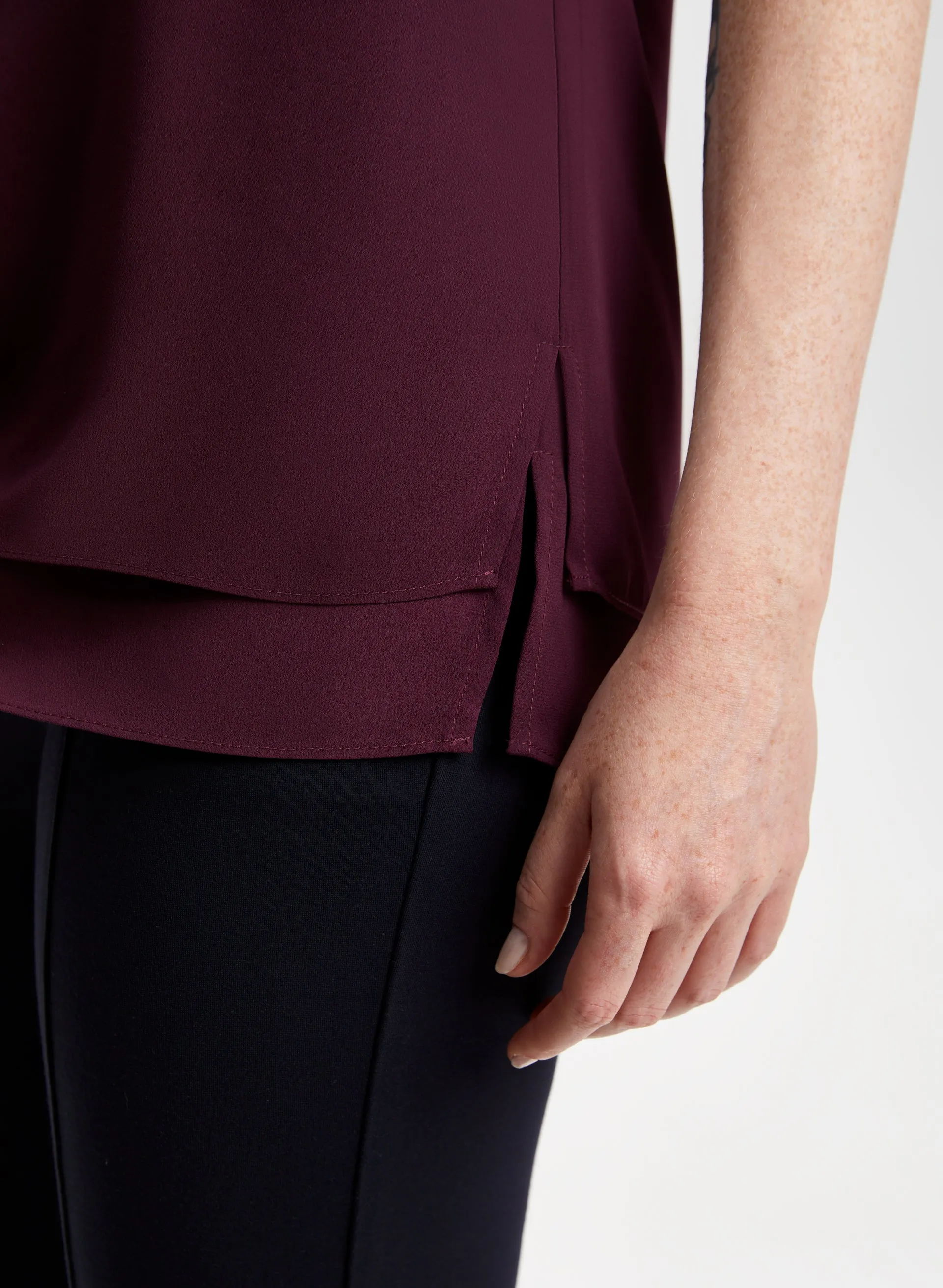 Essential Sleeveless Blouse sold by Laura product image thumbnail 5