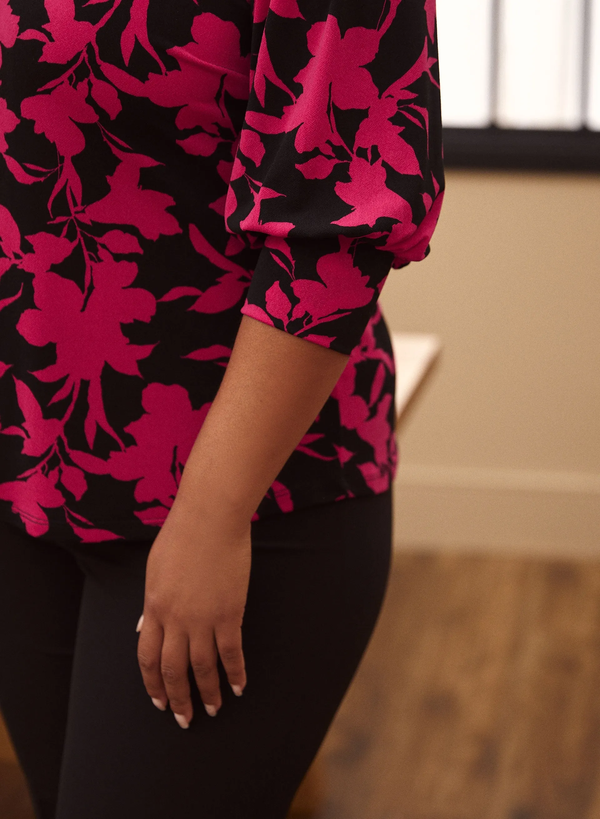 Floral Print Top sold by Laura product image thumbnail 4