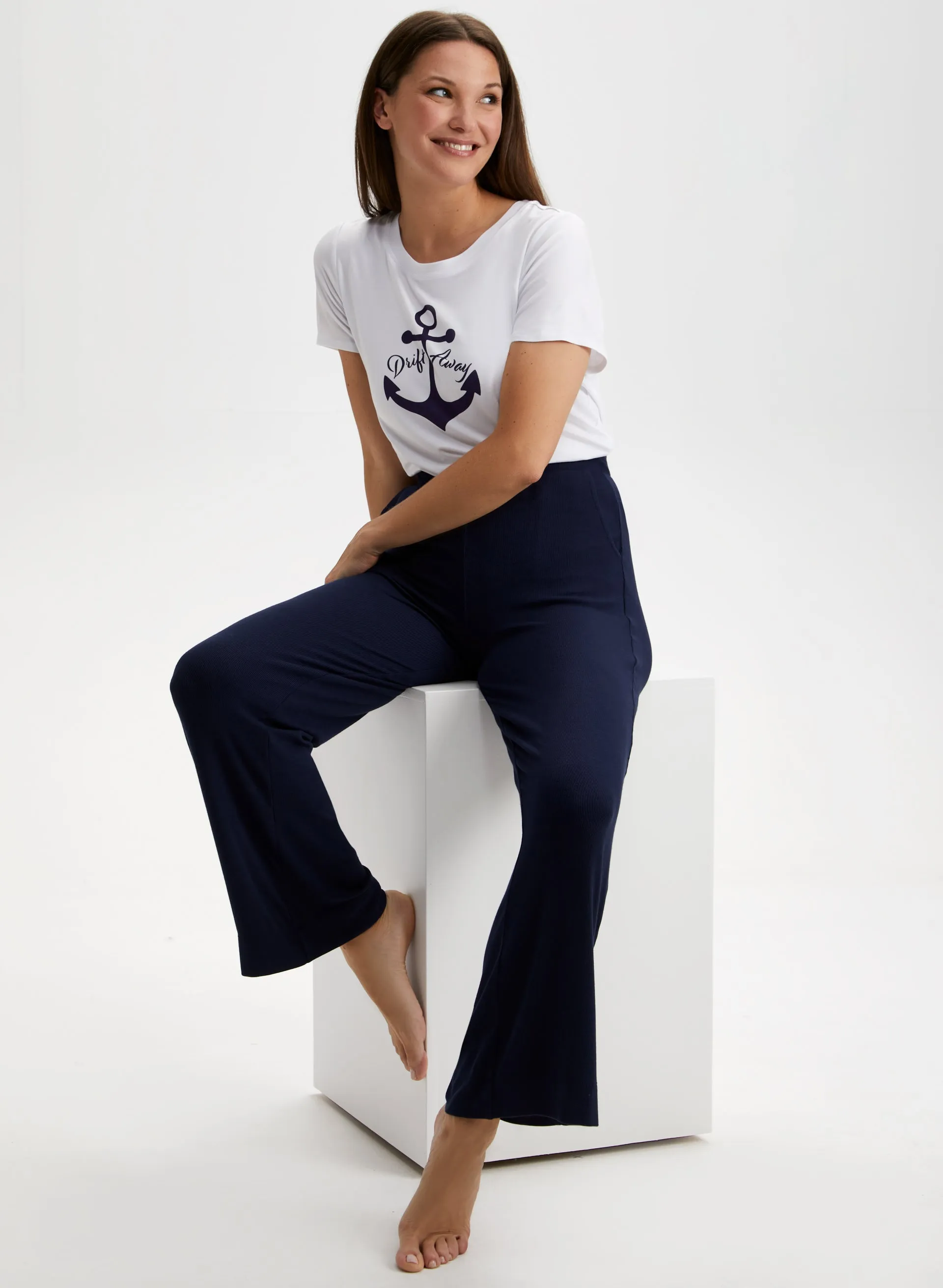 Wide Leg Pyjama Pants sold by Laura product image thumbnail 5