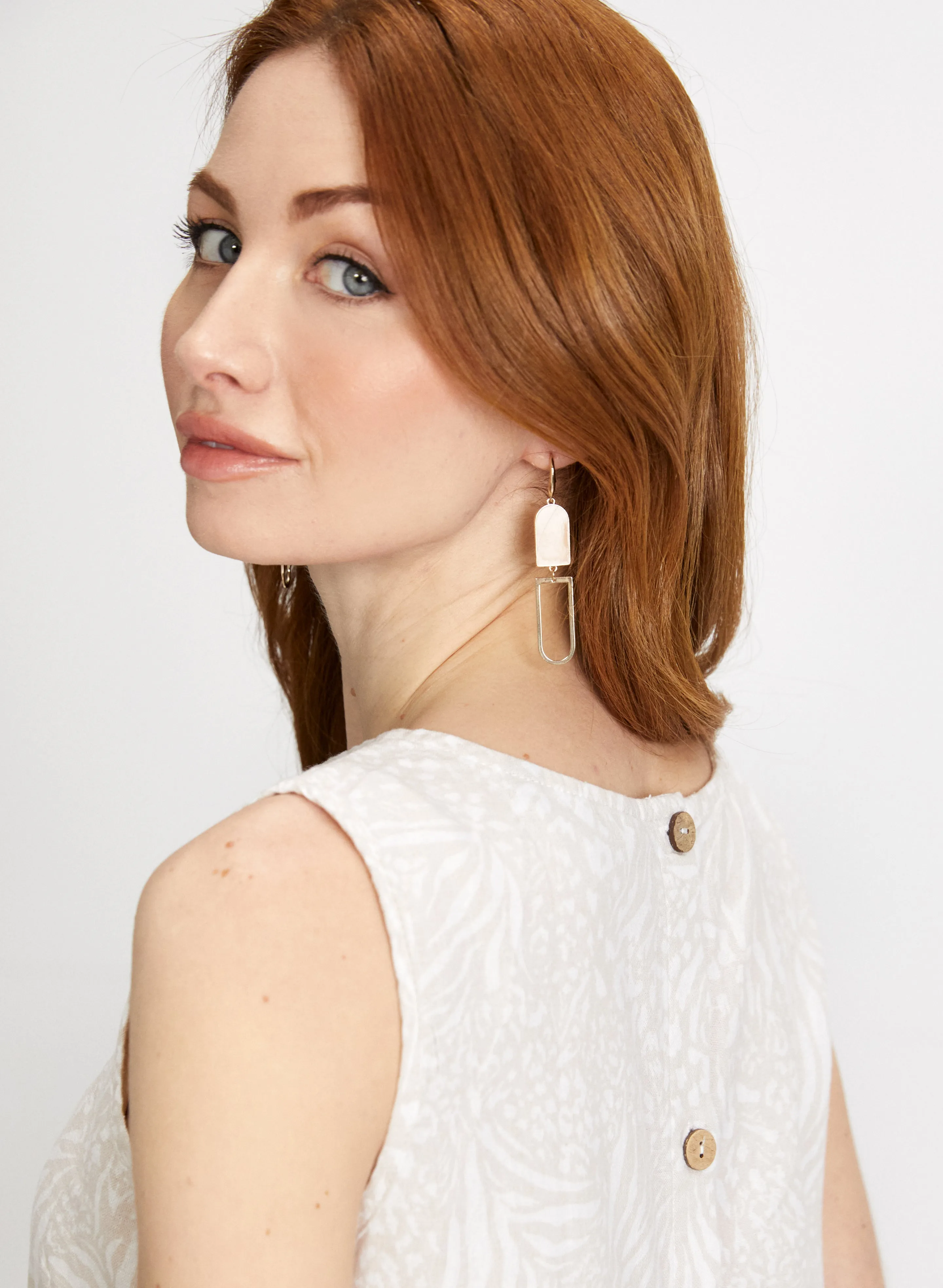 Tropical Motif Sleeveless Blouse sold by Laura product image thumbnail 2