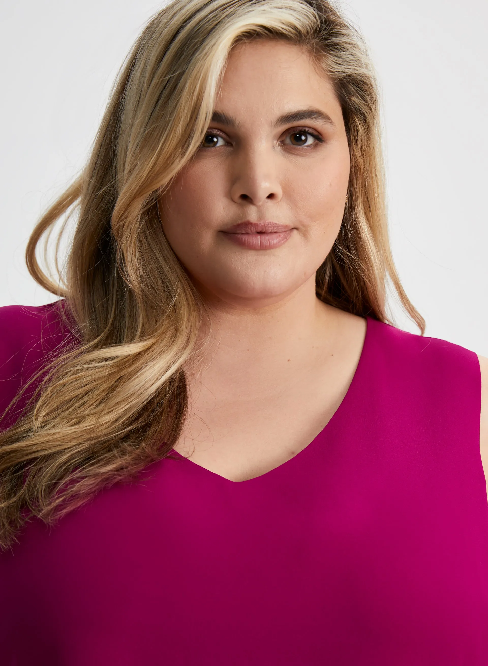 Sleeveless V-Neck Blouse sold by Laura product image thumbnail 2