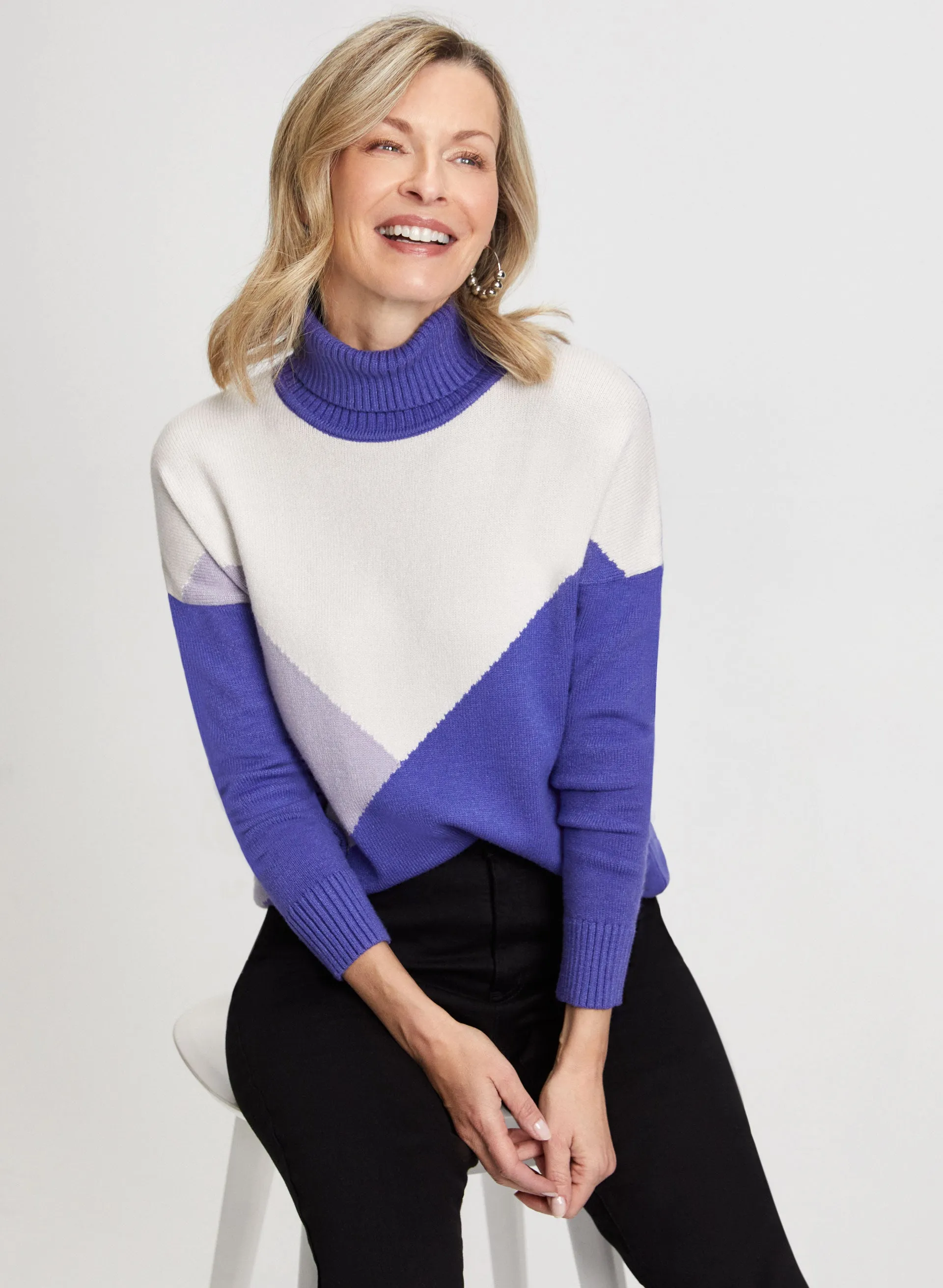 Colour Block Turtleneck Sweater sold by Laura product image thumbnail 5