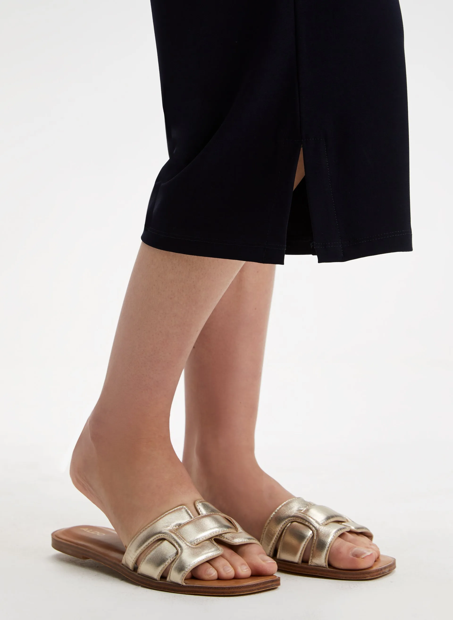 Side Slit Pull-On Capris sold by Laura product image thumbnail 5