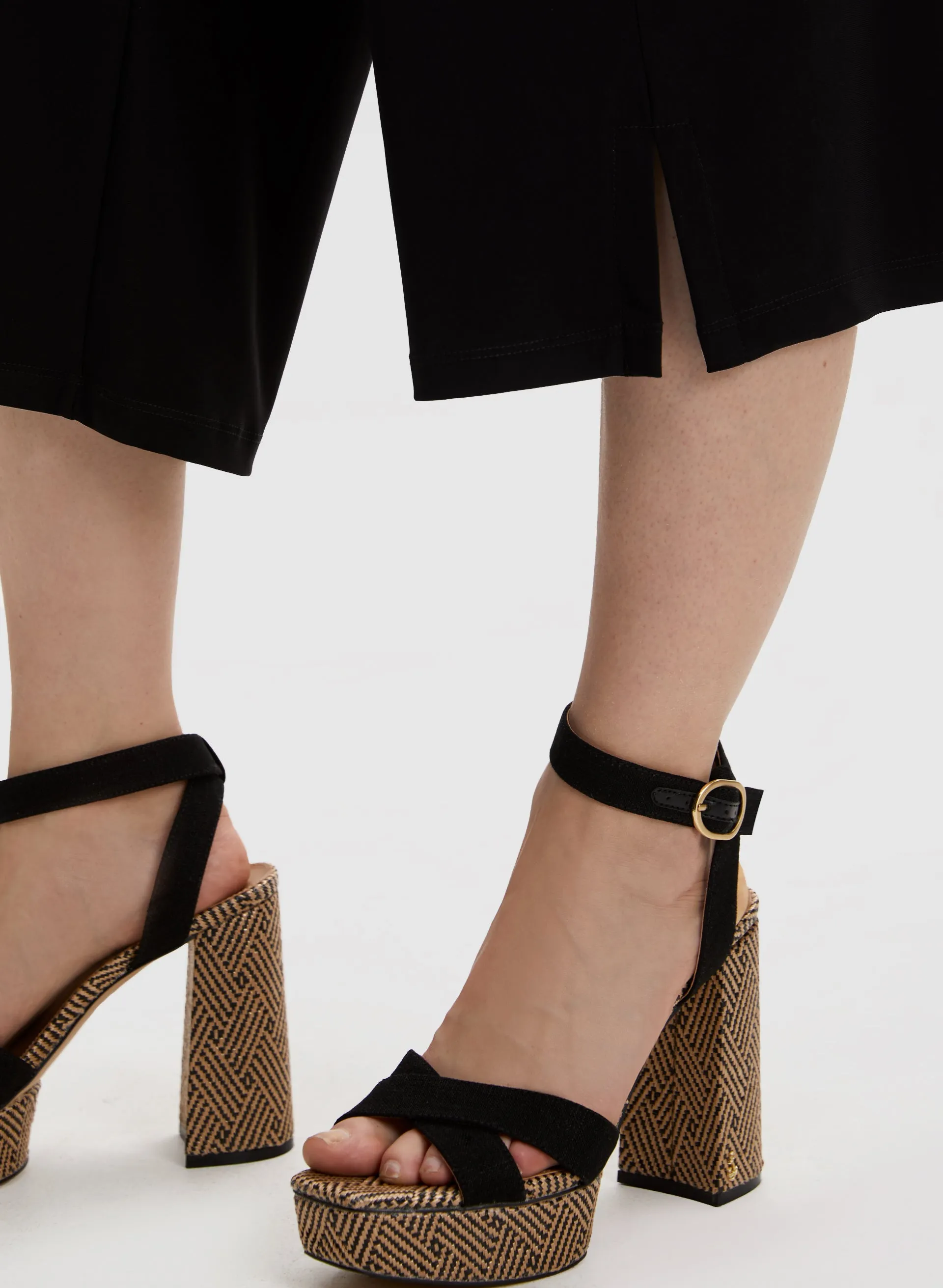 Side Slit Pull-On Capris sold by Laura product image thumbnail 5