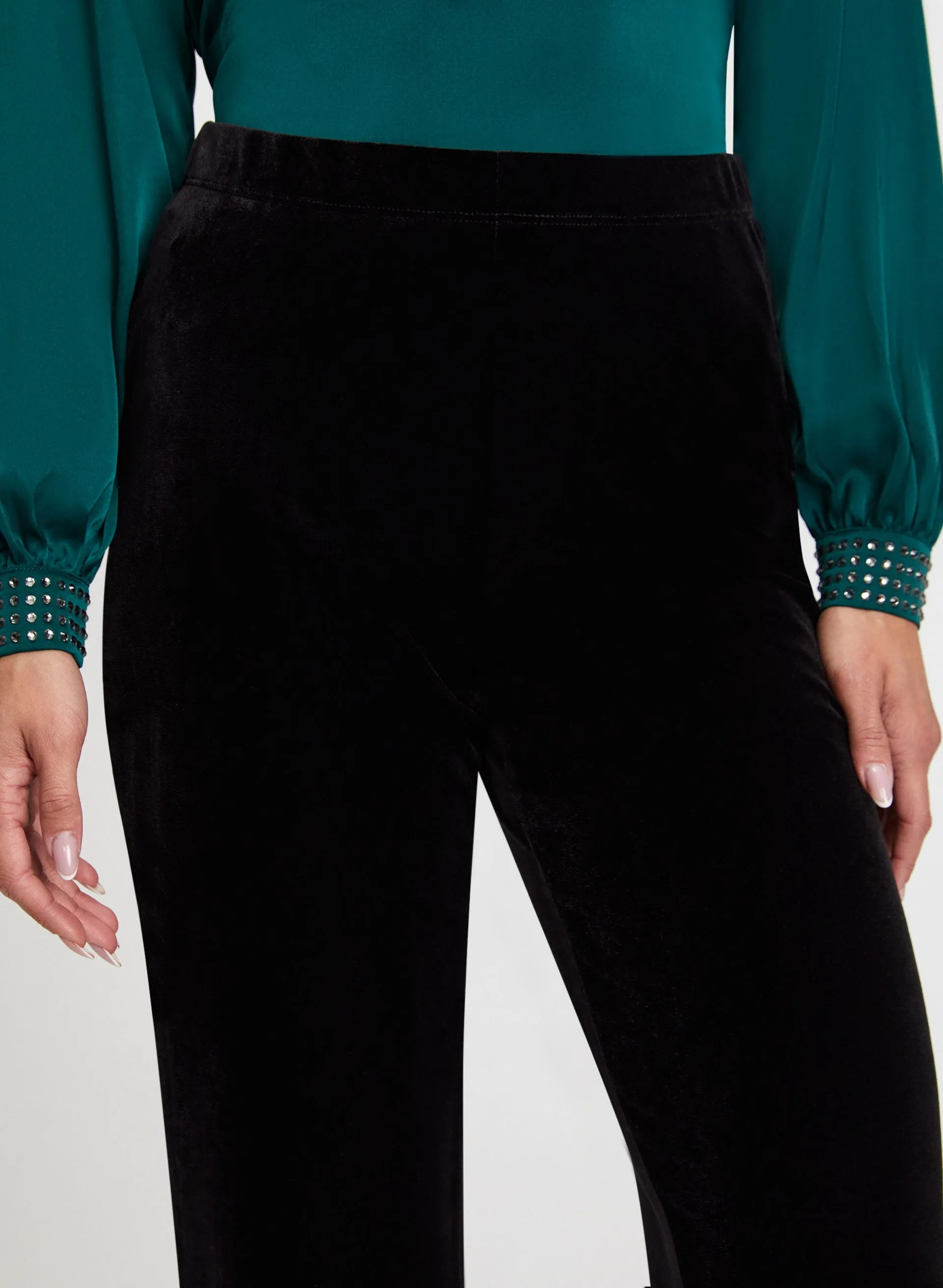 Olivia Velour Wide-Leg Pants – Short sold by Laura product image thumbnail 5