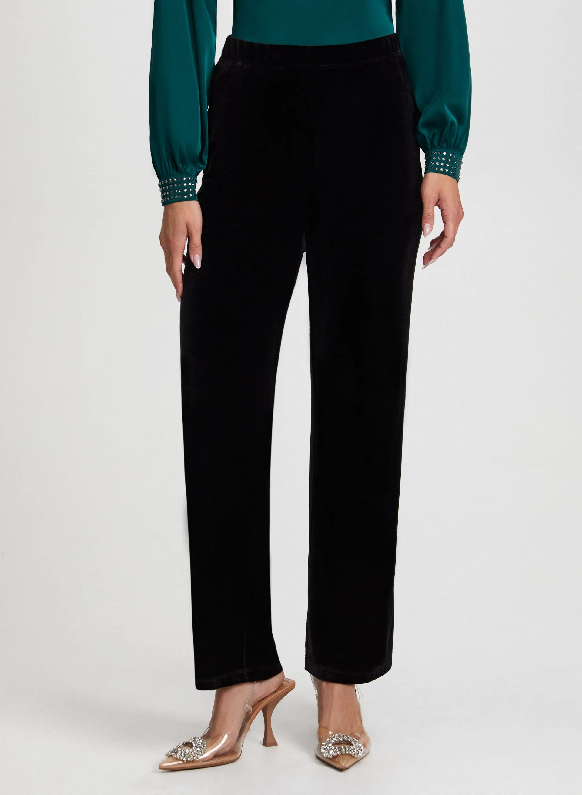 Olivia Velour Wide-Leg Pants – Short sold by Laura