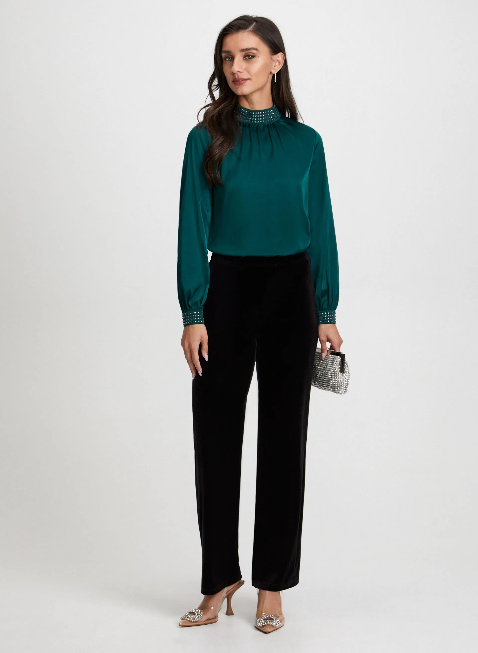 Olivia Velour Wide-Leg Pants – Short sold by Laura product image thumbnail 4