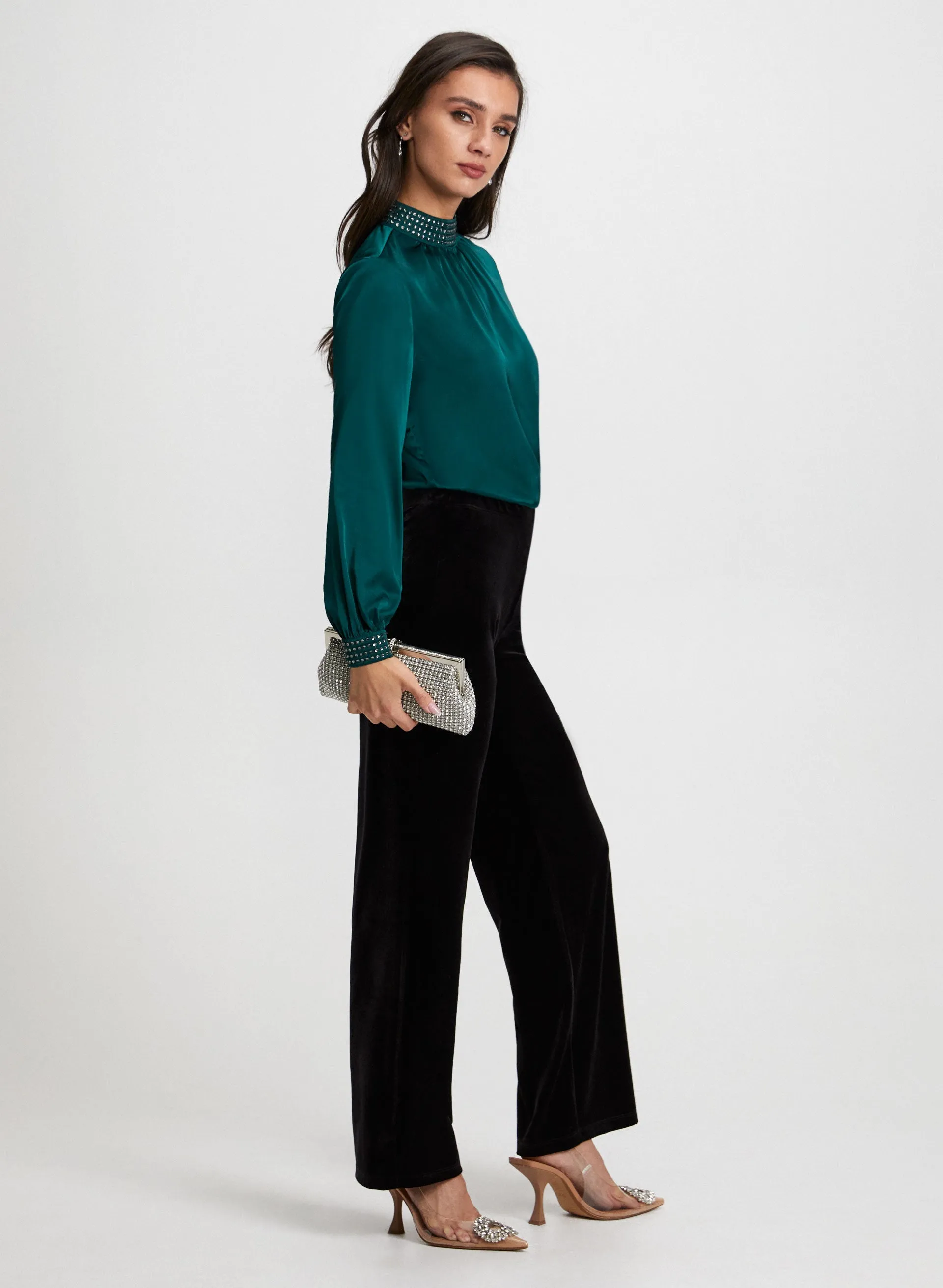 Olivia Velour Wide-Leg Pants – Short sold by Laura product image thumbnail 3