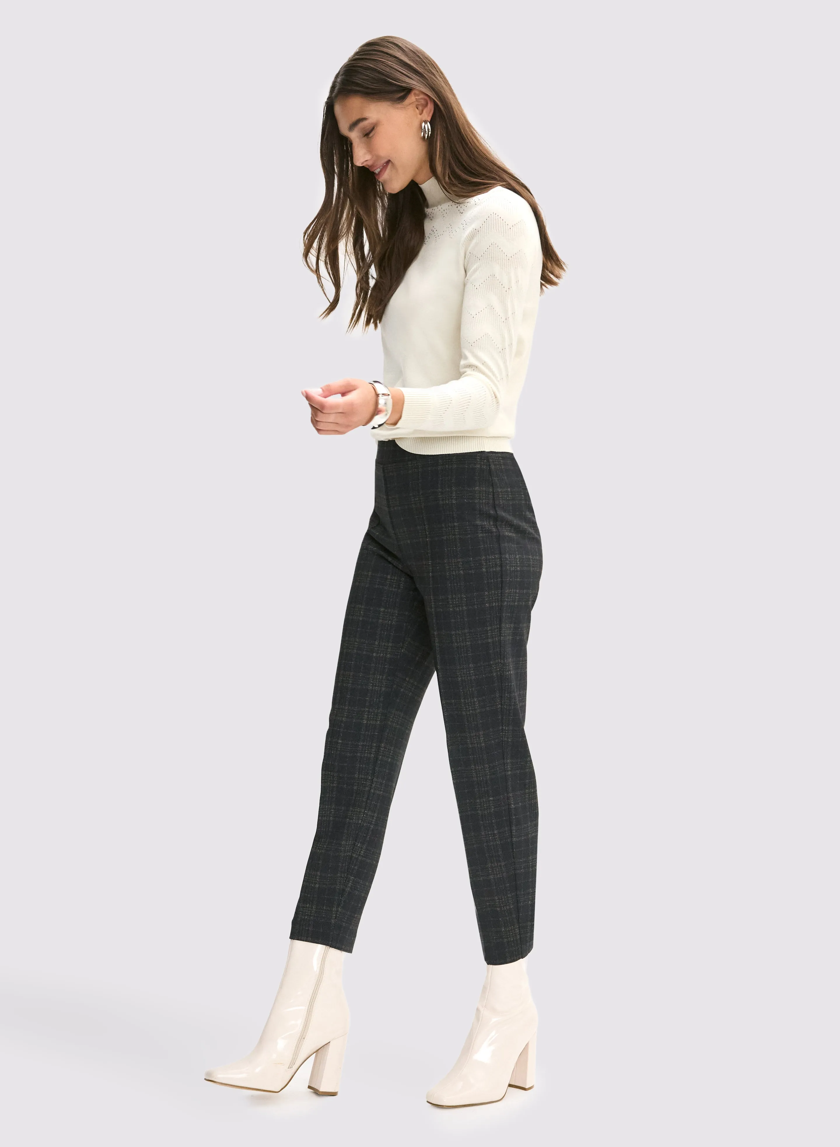 Sofia Plaid Print Pants - Short sold by Laura product image thumbnail 2