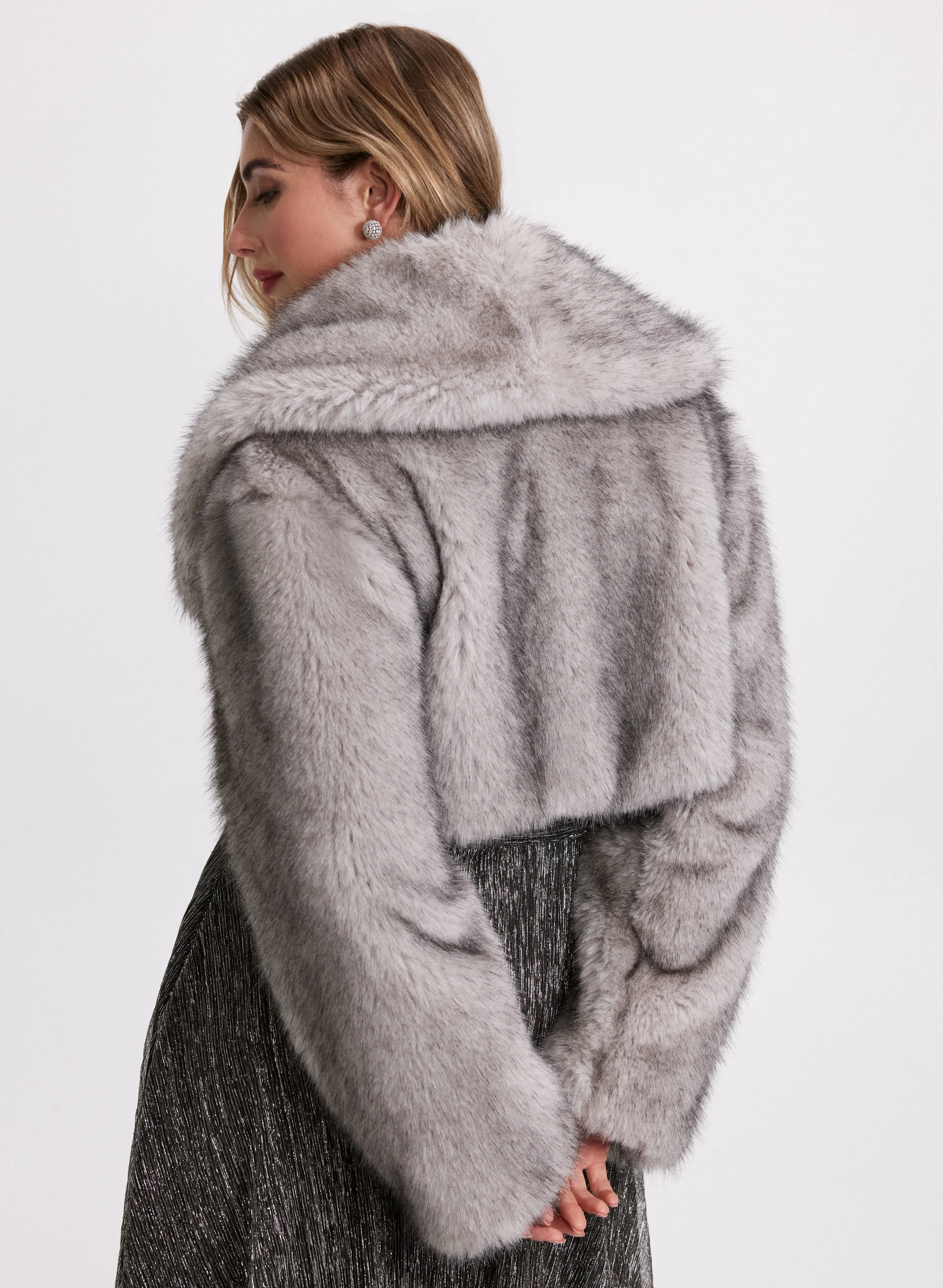Cropped Faux Fur Jacket sold by Laura product image thumbnail 2