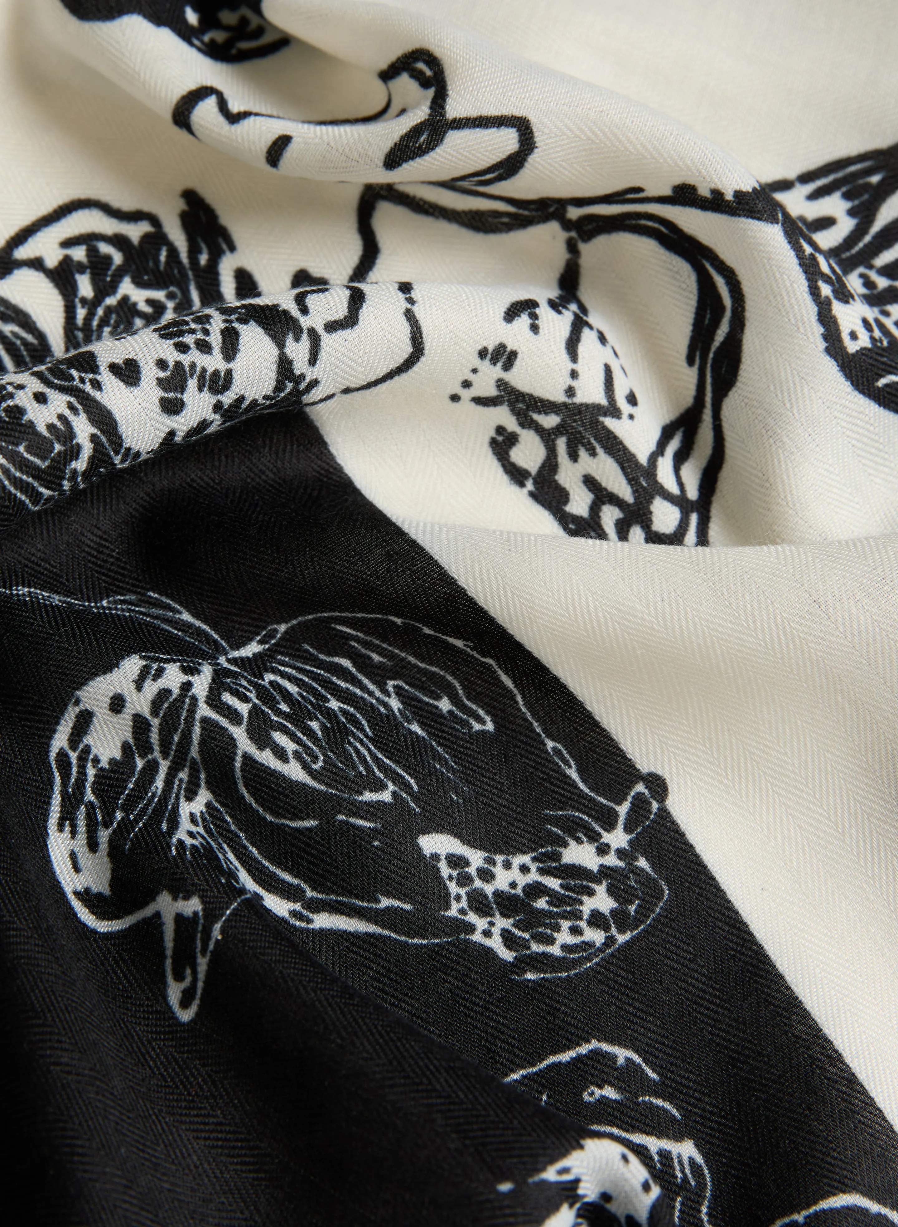 Two-Tone Floral Print Scarf sold by Laura product image thumbnail 2