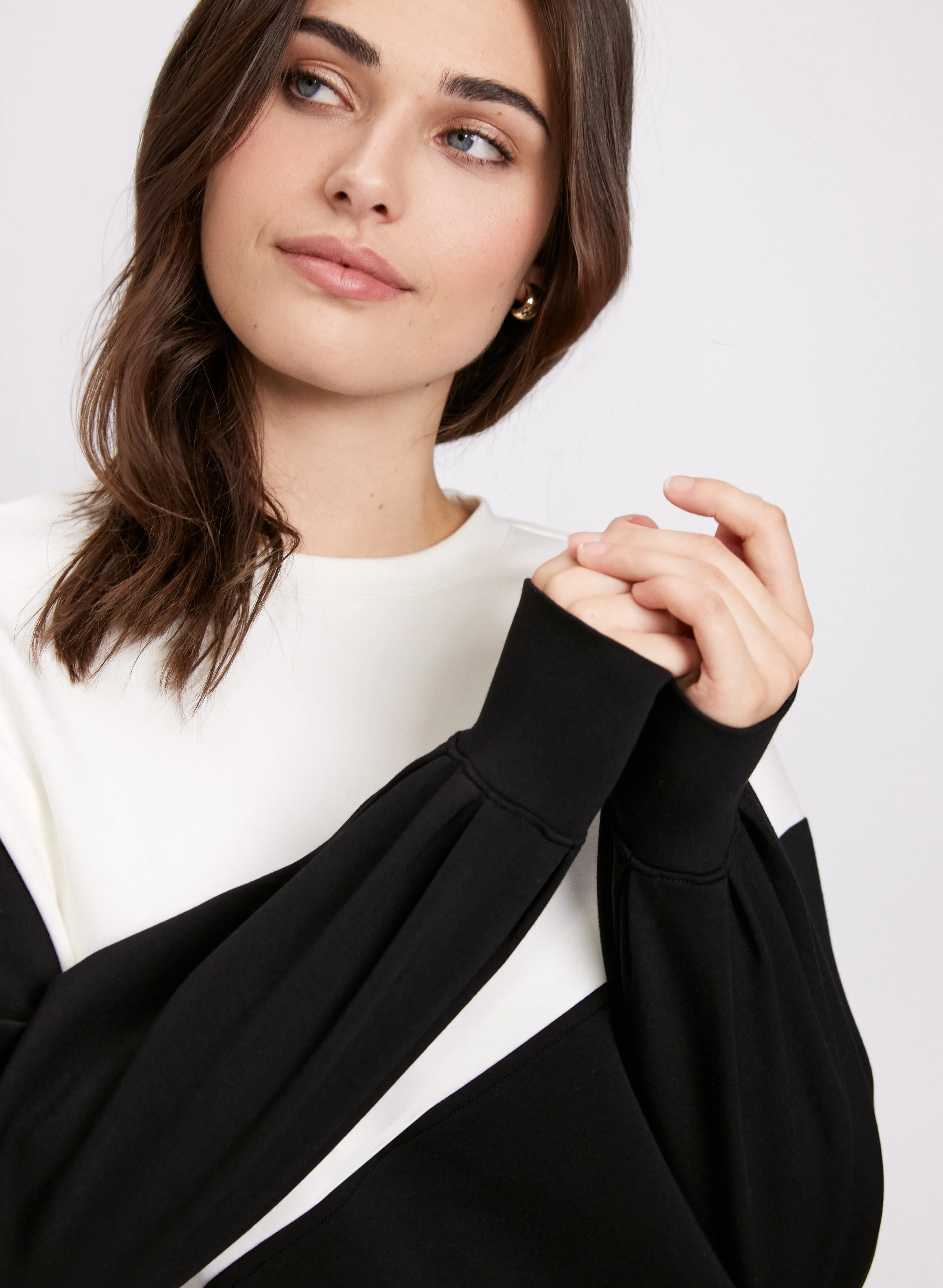 Colour-Block Long Sleeve Top sold by Laura product image thumbnail 5