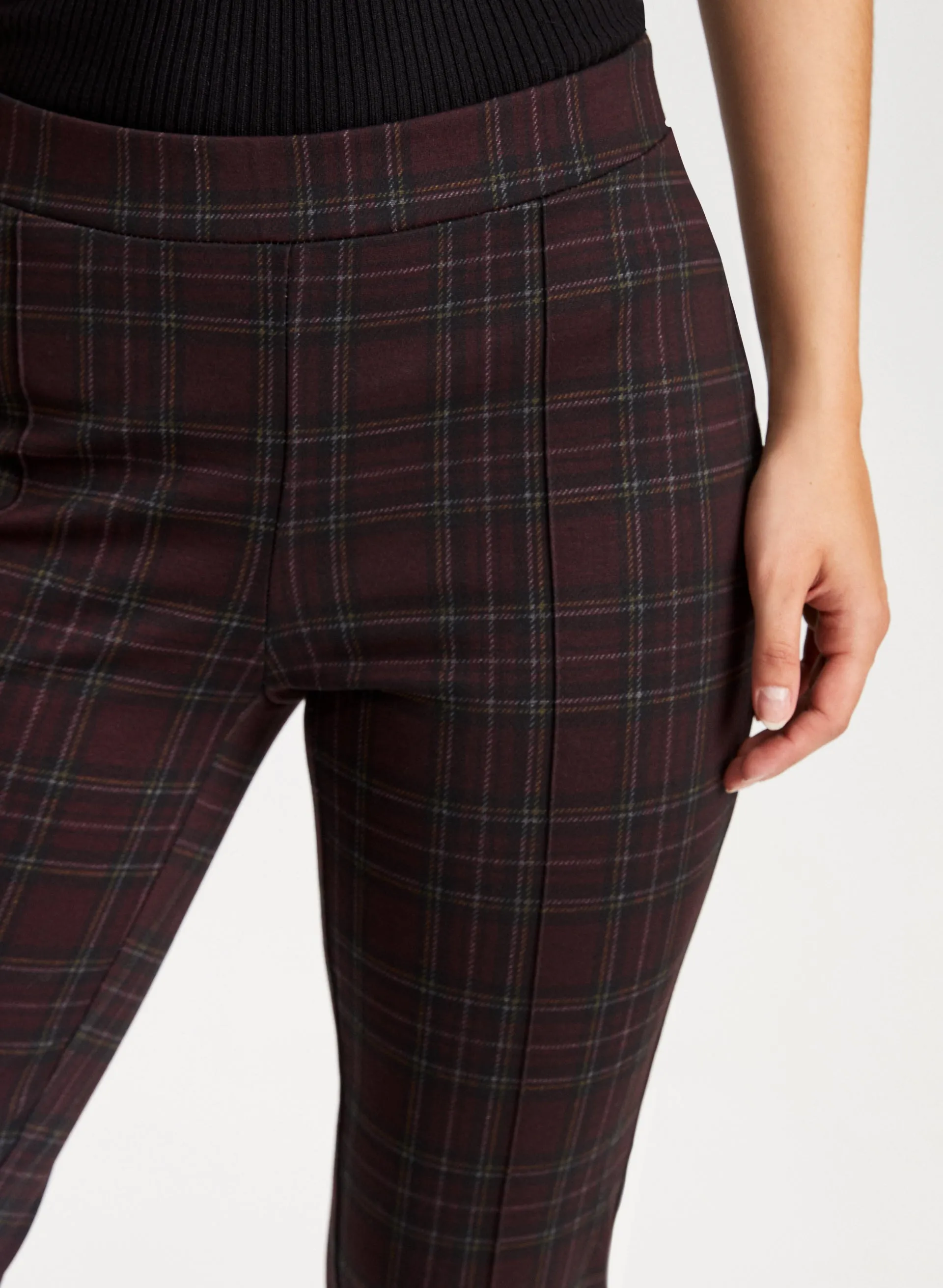 Pull-On Plaid Motif Pants sold by Laura product image thumbnail 4