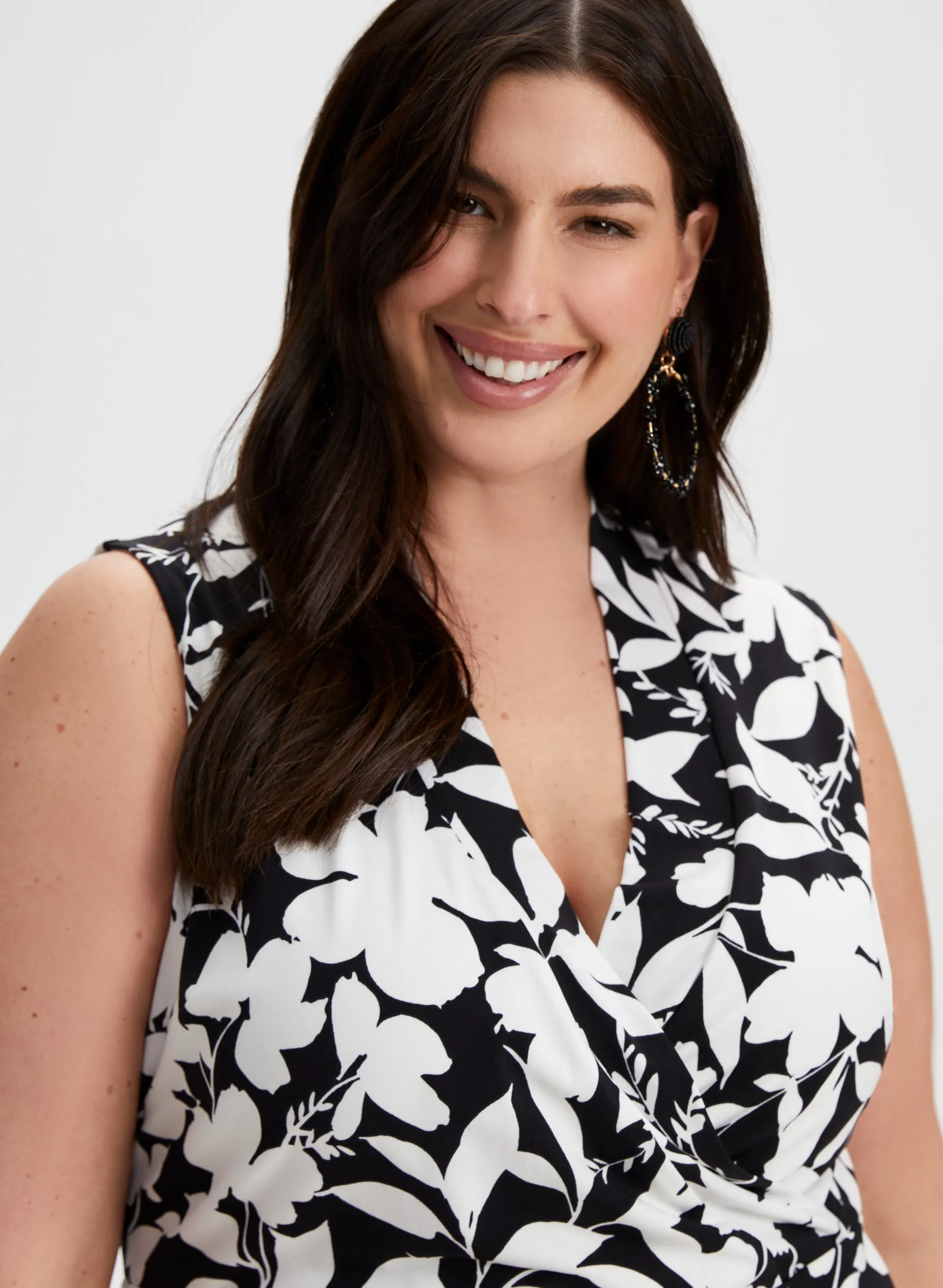 Floral Print V-Neck Dress sold by Laura product image thumbnail 2