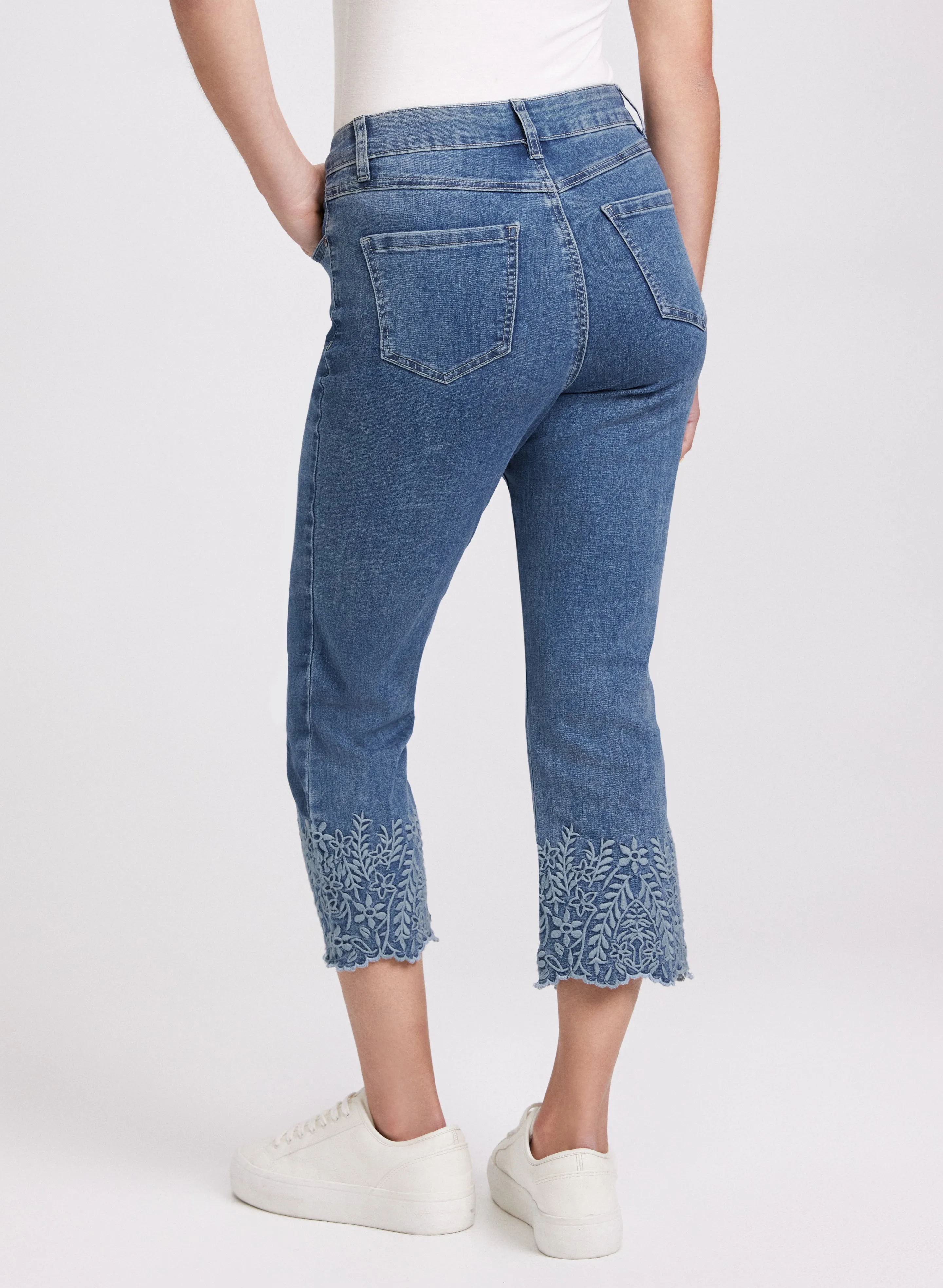 Embroidered Capri Jeans sold by Laura product image thumbnail 4