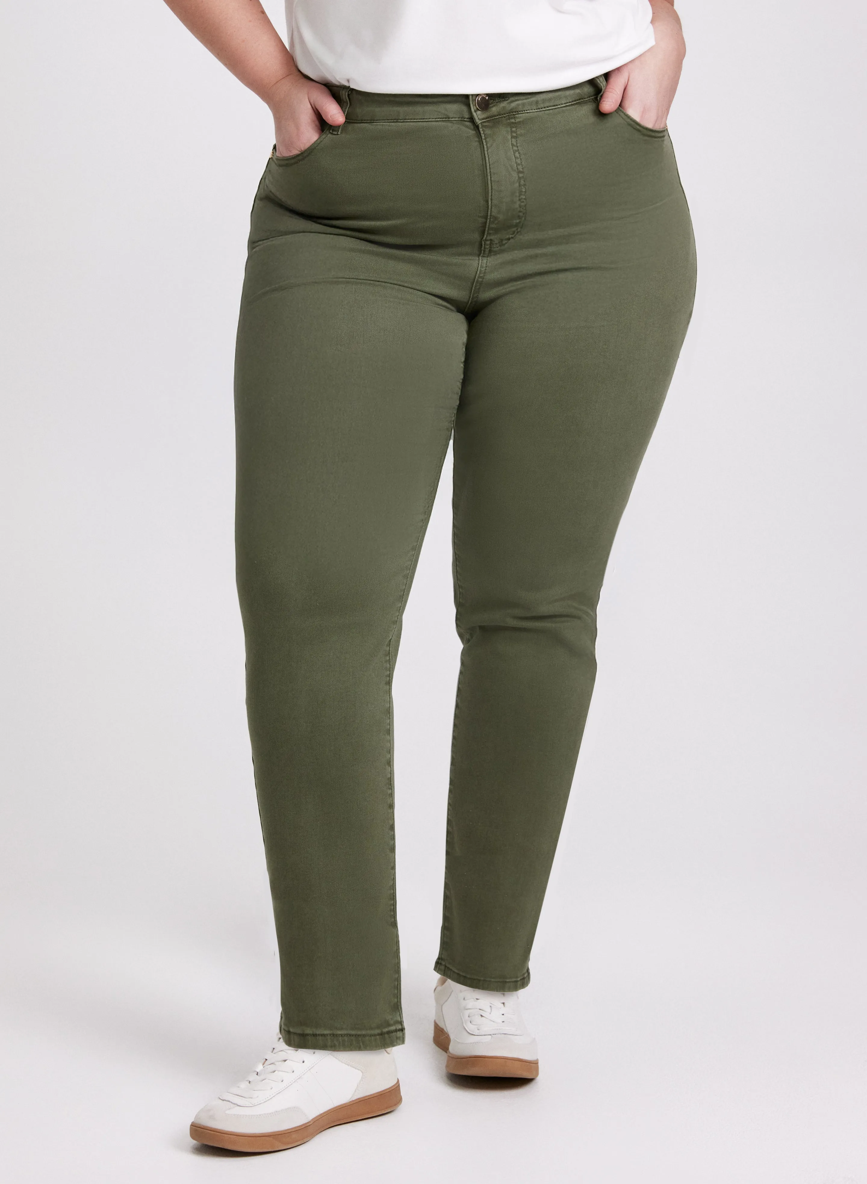 Straight-Leg Jeans sold by Laura