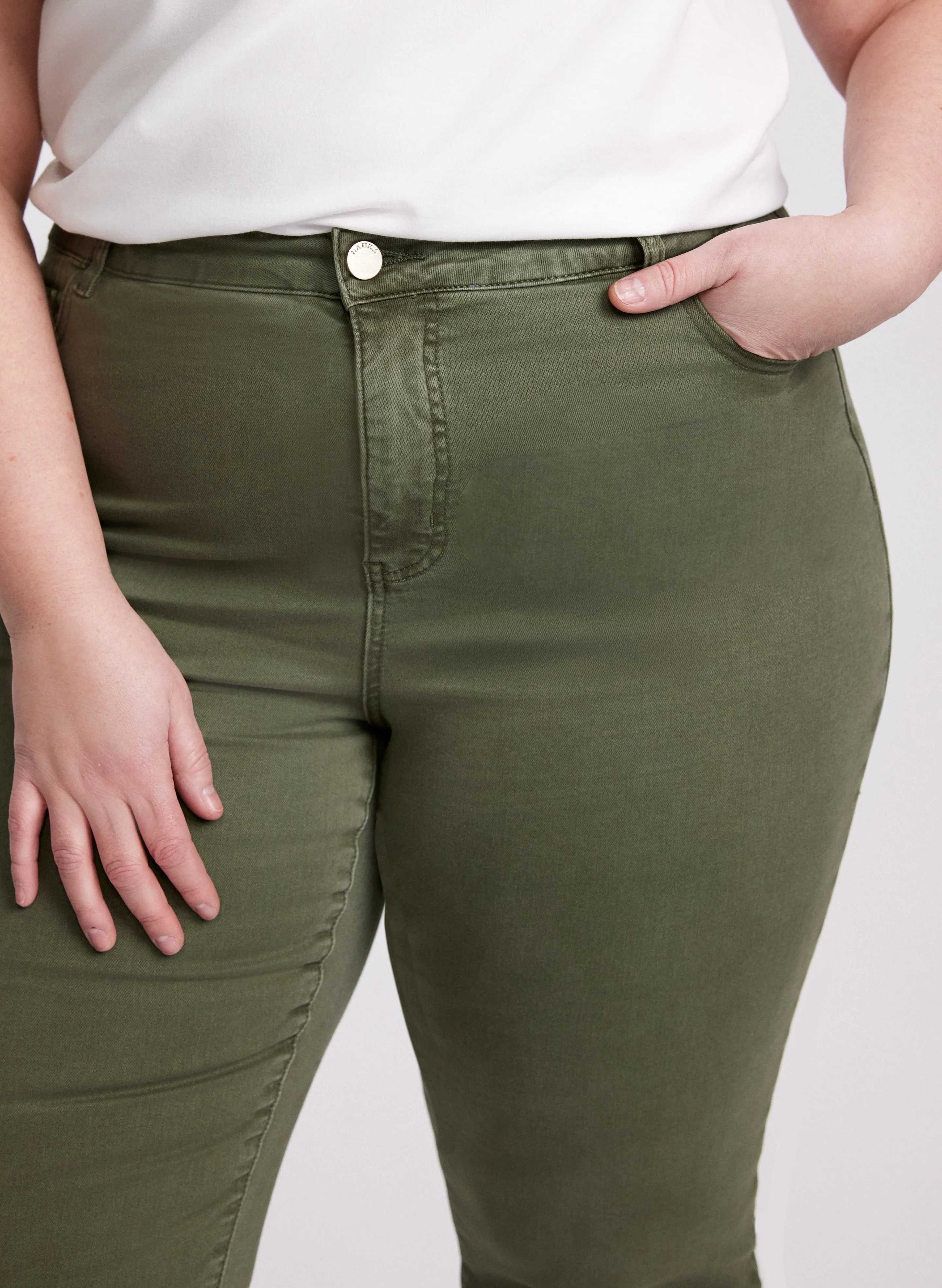 Straight-Leg Jeans sold by Laura product image thumbnail 5