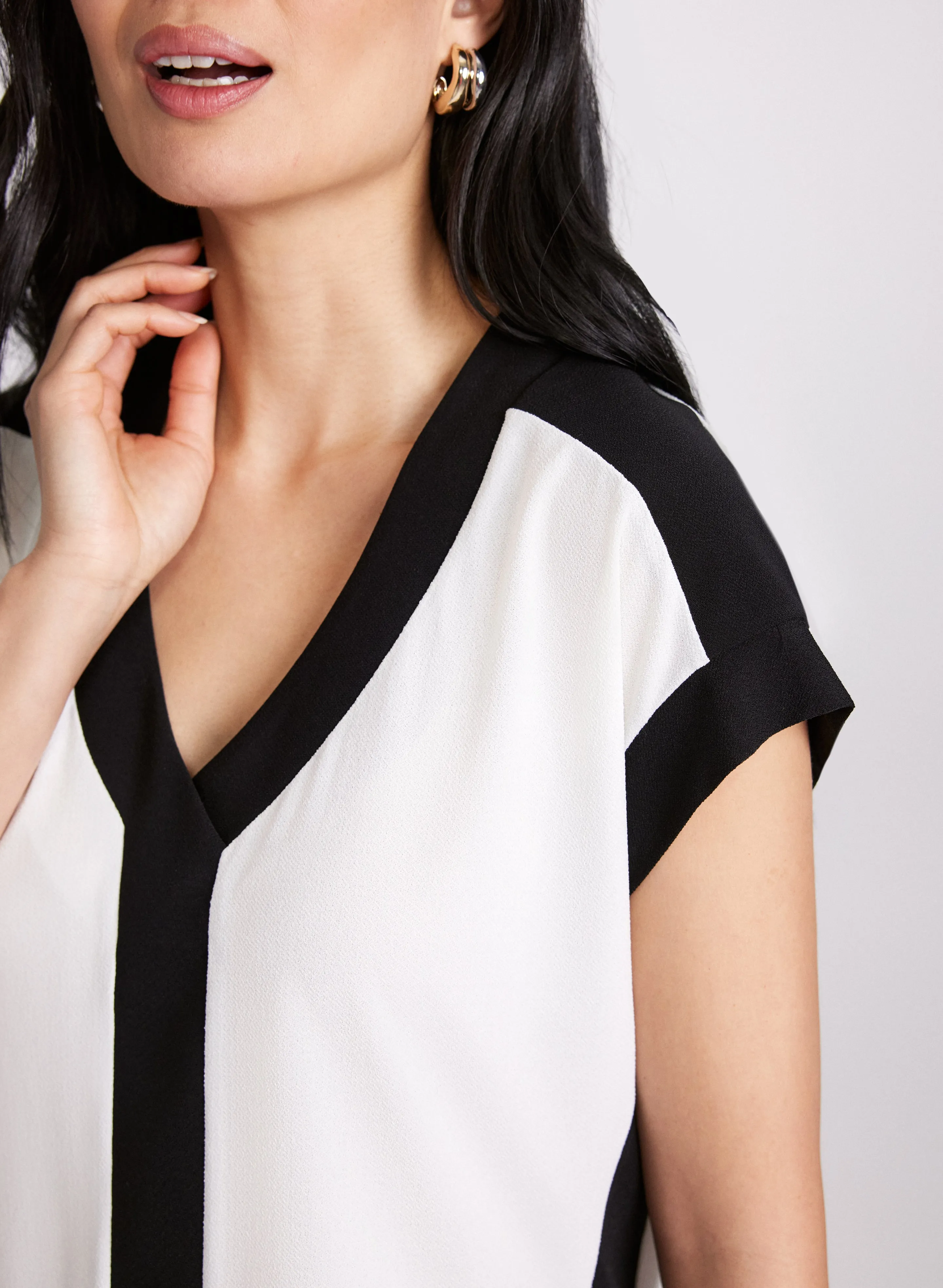 Colour Block Top sold by Laura product image thumbnail 5