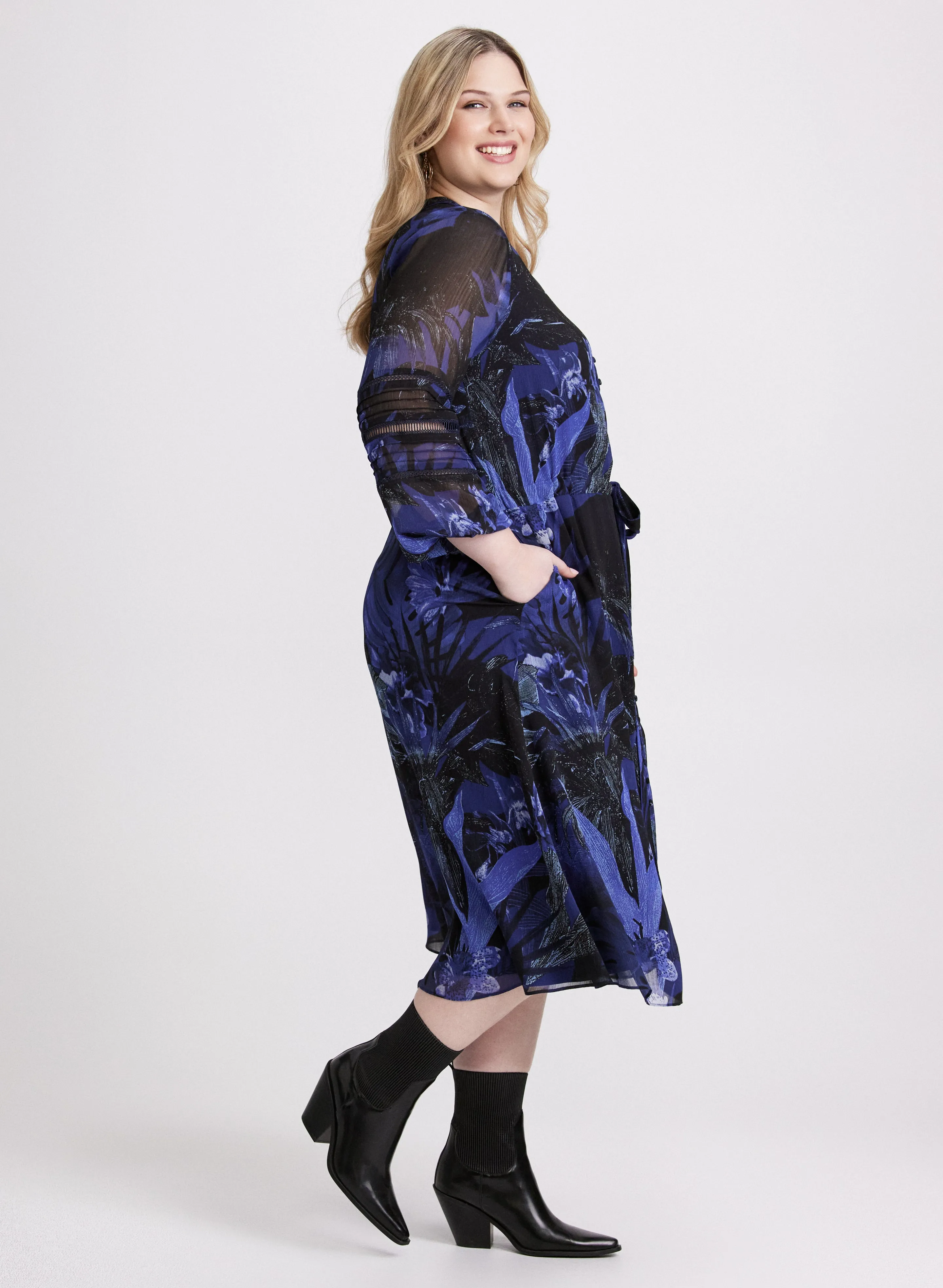 Printed Chiffon Crochet Trim Dress sold by Laura product image thumbnail 2