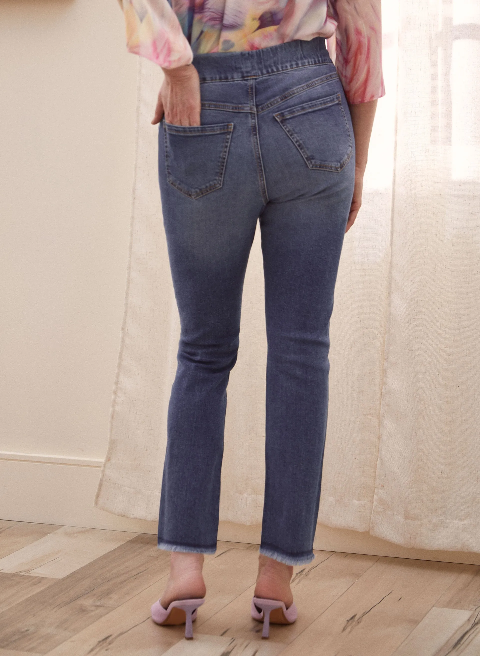 Pull-On Slim Leg Ankle Jeans sold by Laura product image thumbnail 4