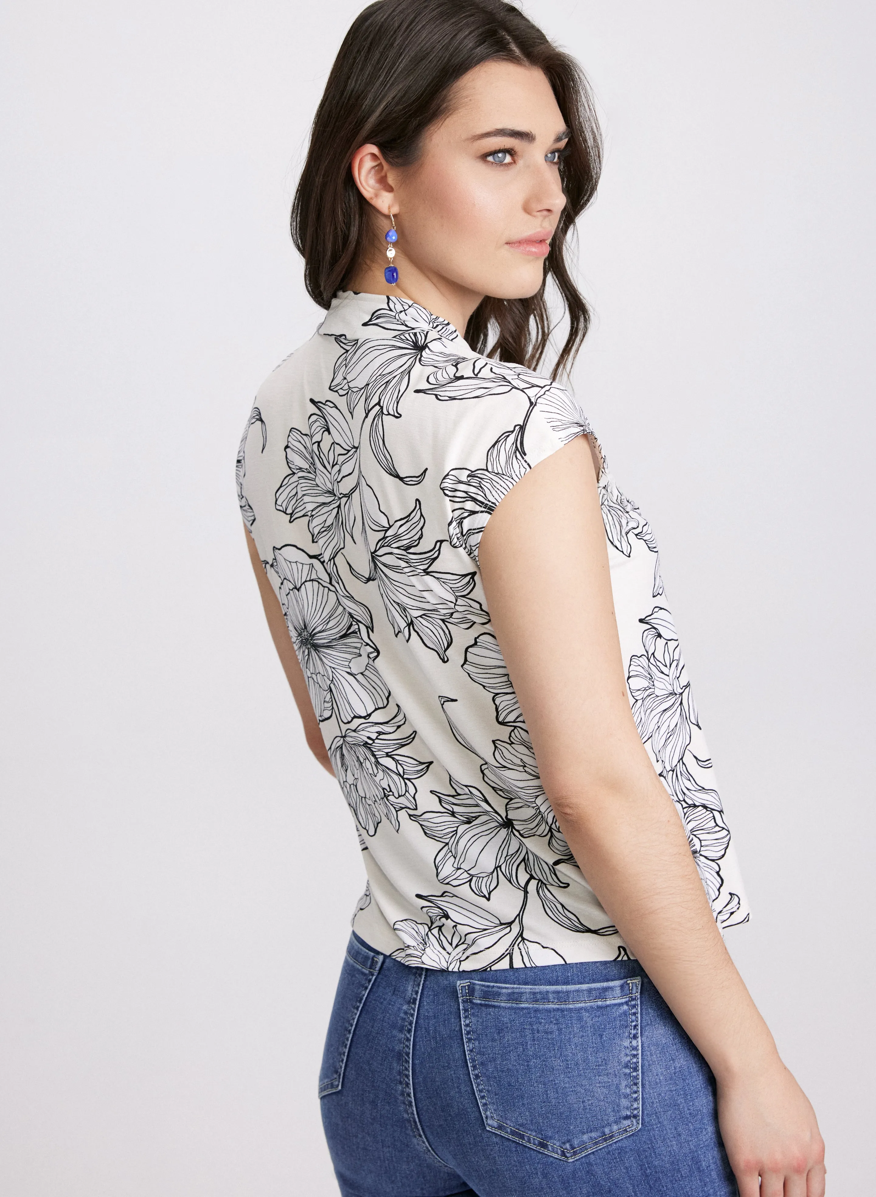Floral Print Top sold by Laura product image thumbnail 3