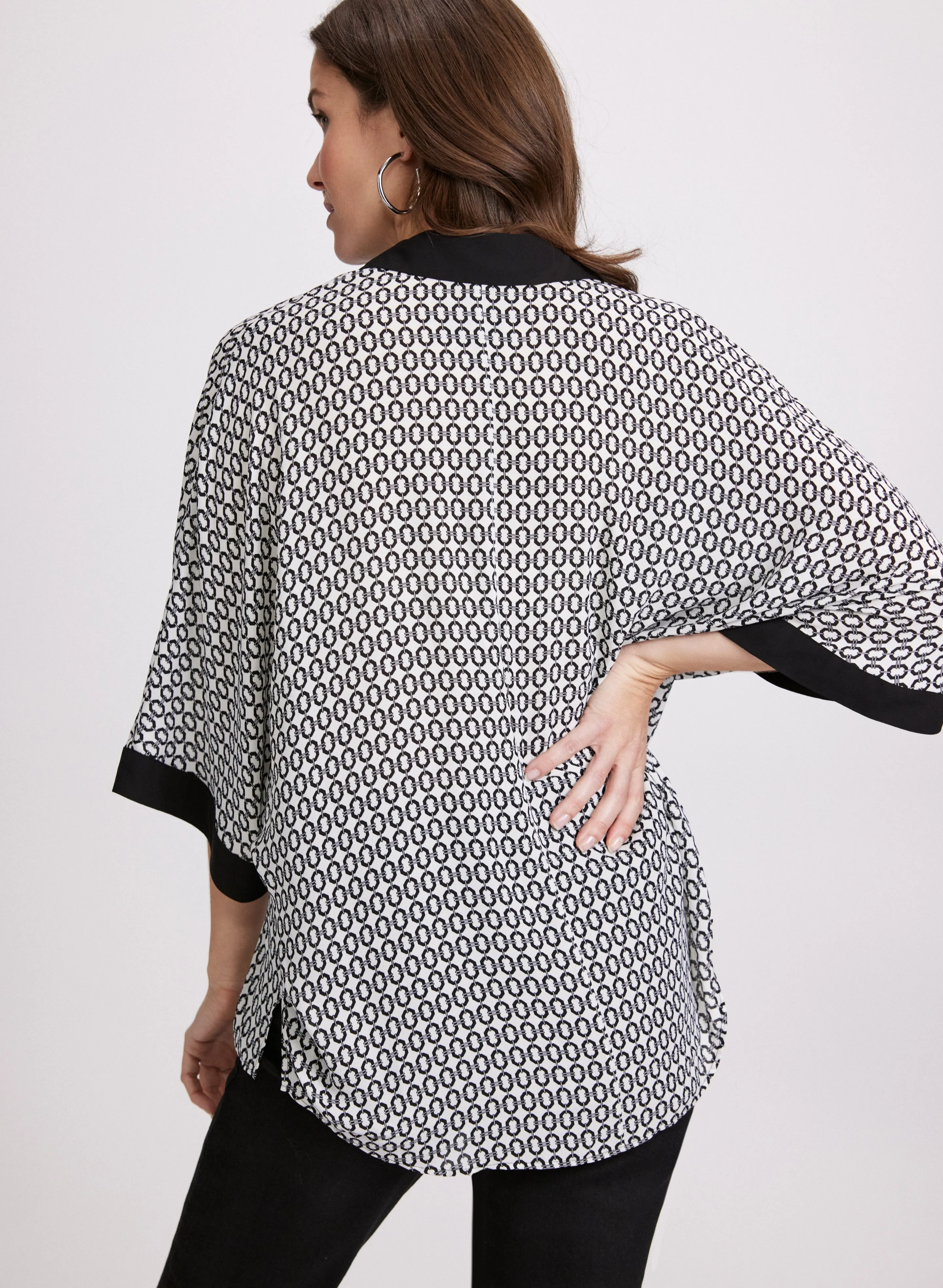 Geometric Contrast Blouse sold by Laura product image thumbnail 2