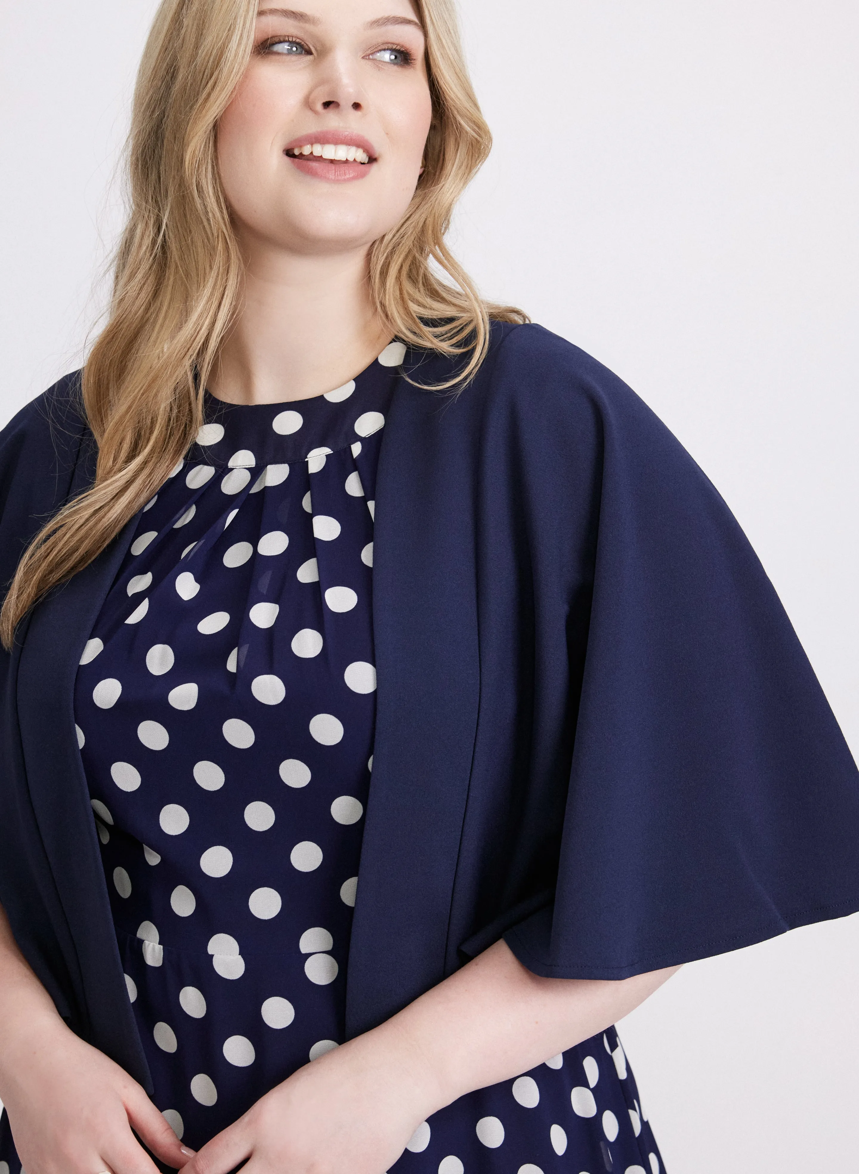 Capelet Bolero sold by Laura product image thumbnail 5