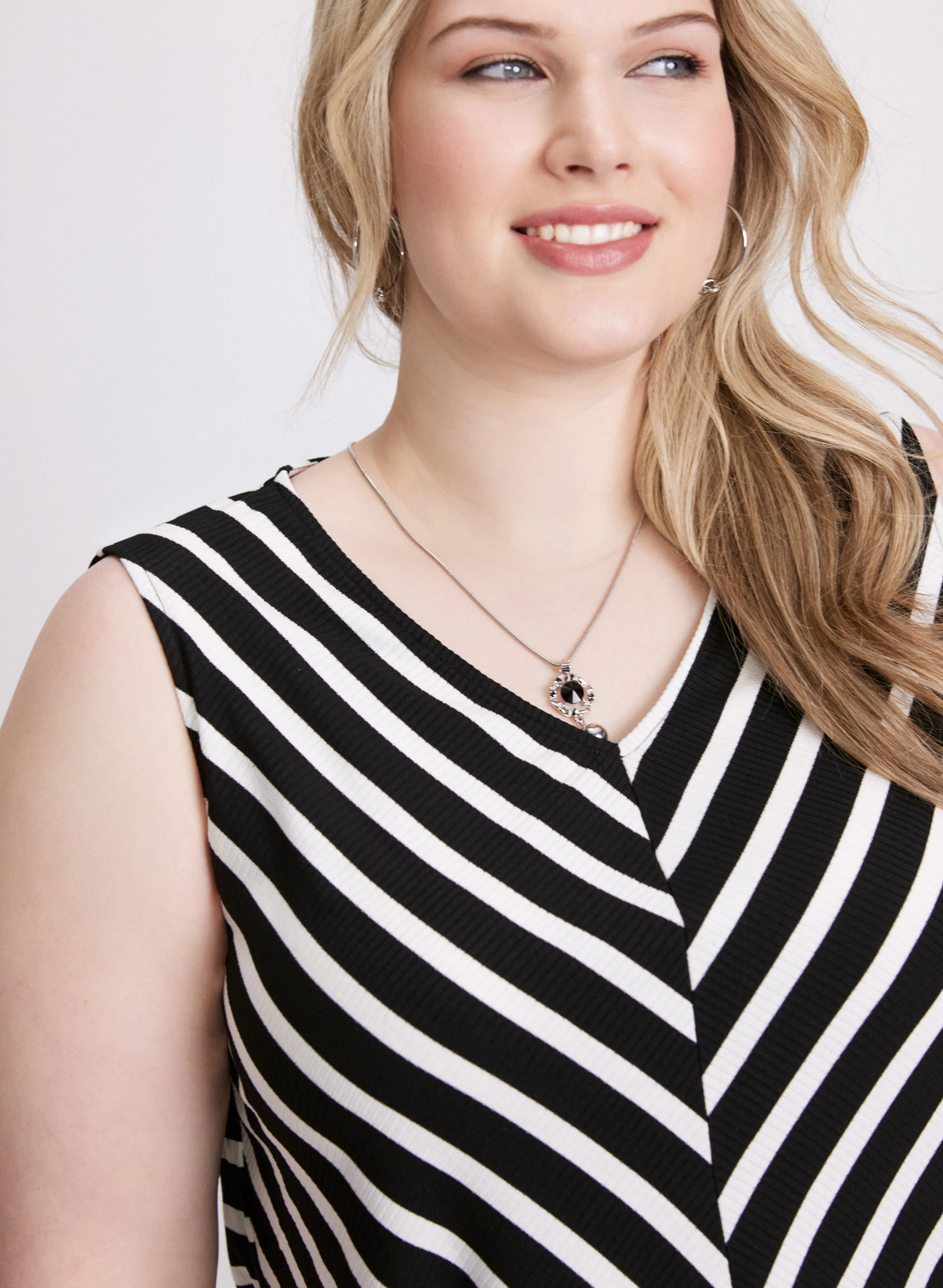 Stripe Print Top sold by Laura product image thumbnail 5