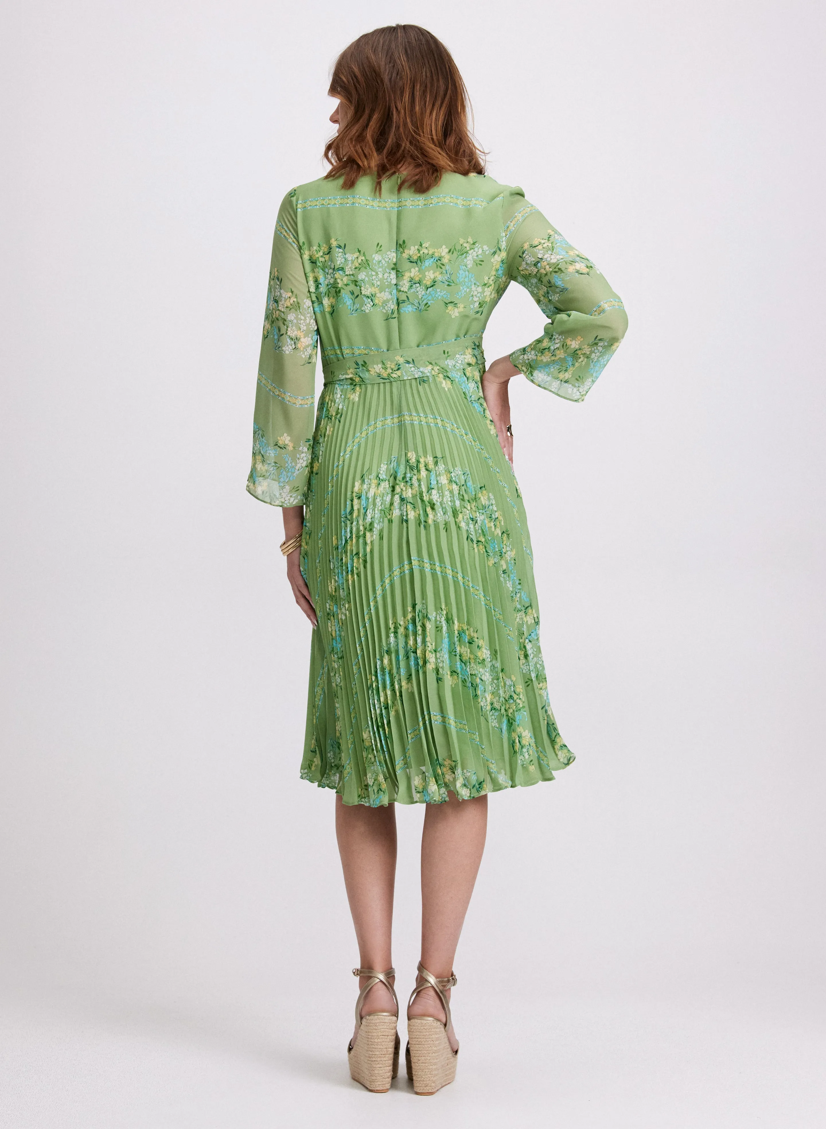 Plissé Floral Placement Print Dress sold by Laura product image thumbnail 2