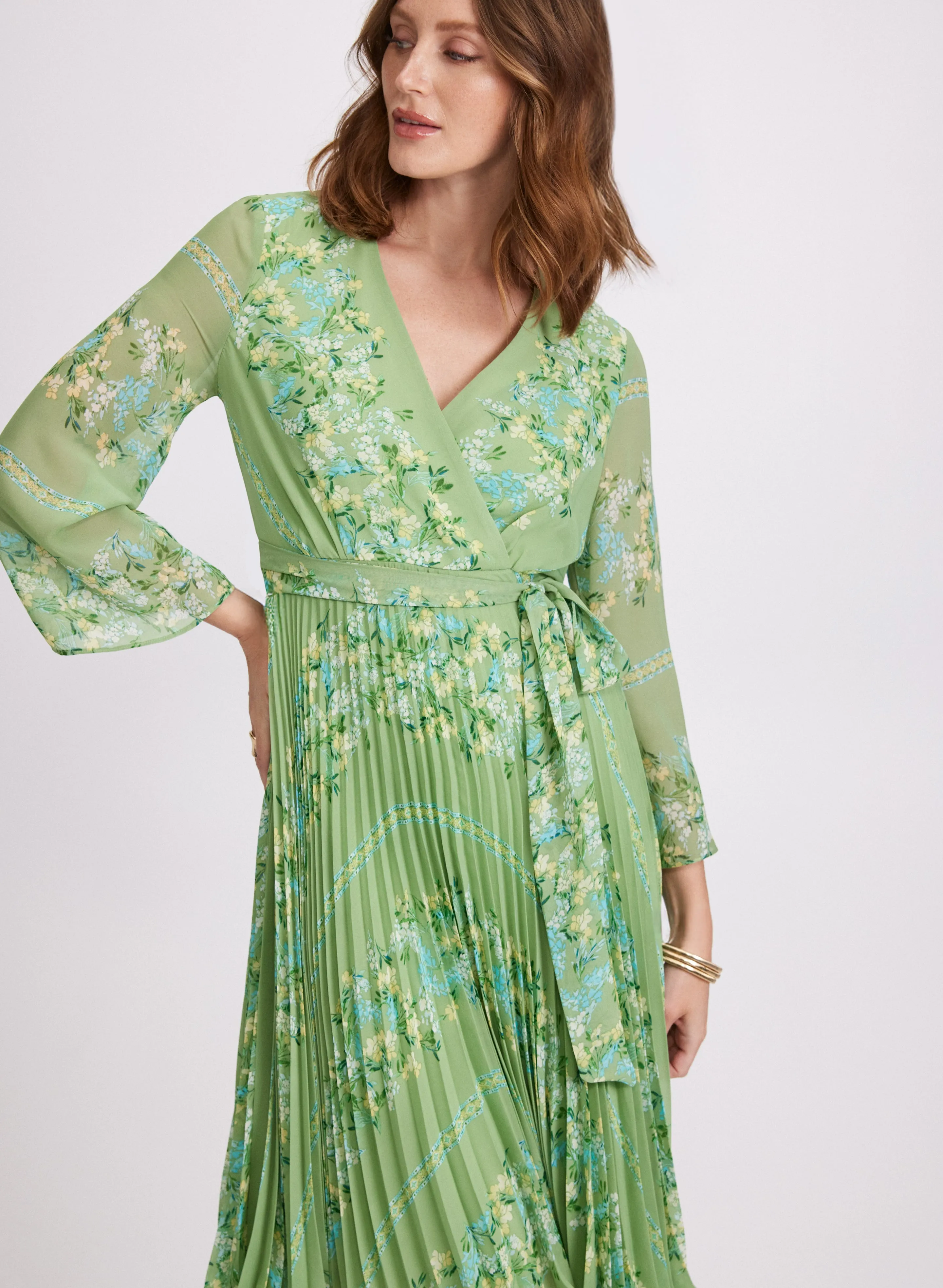 Plissé Floral Placement Print Dress sold by Laura product image thumbnail 4