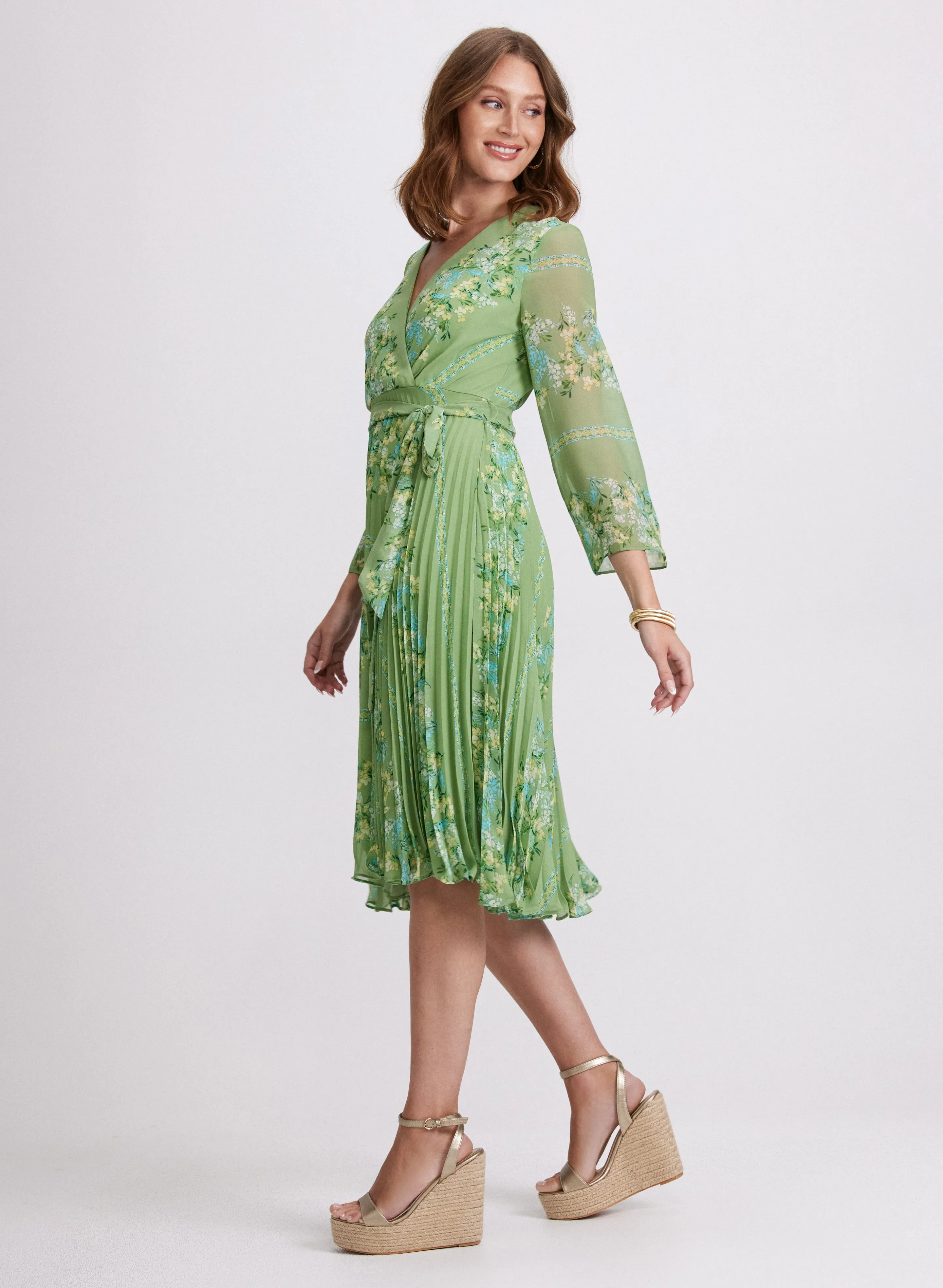 Plissé Floral Placement Print Dress sold by Laura product image thumbnail 3