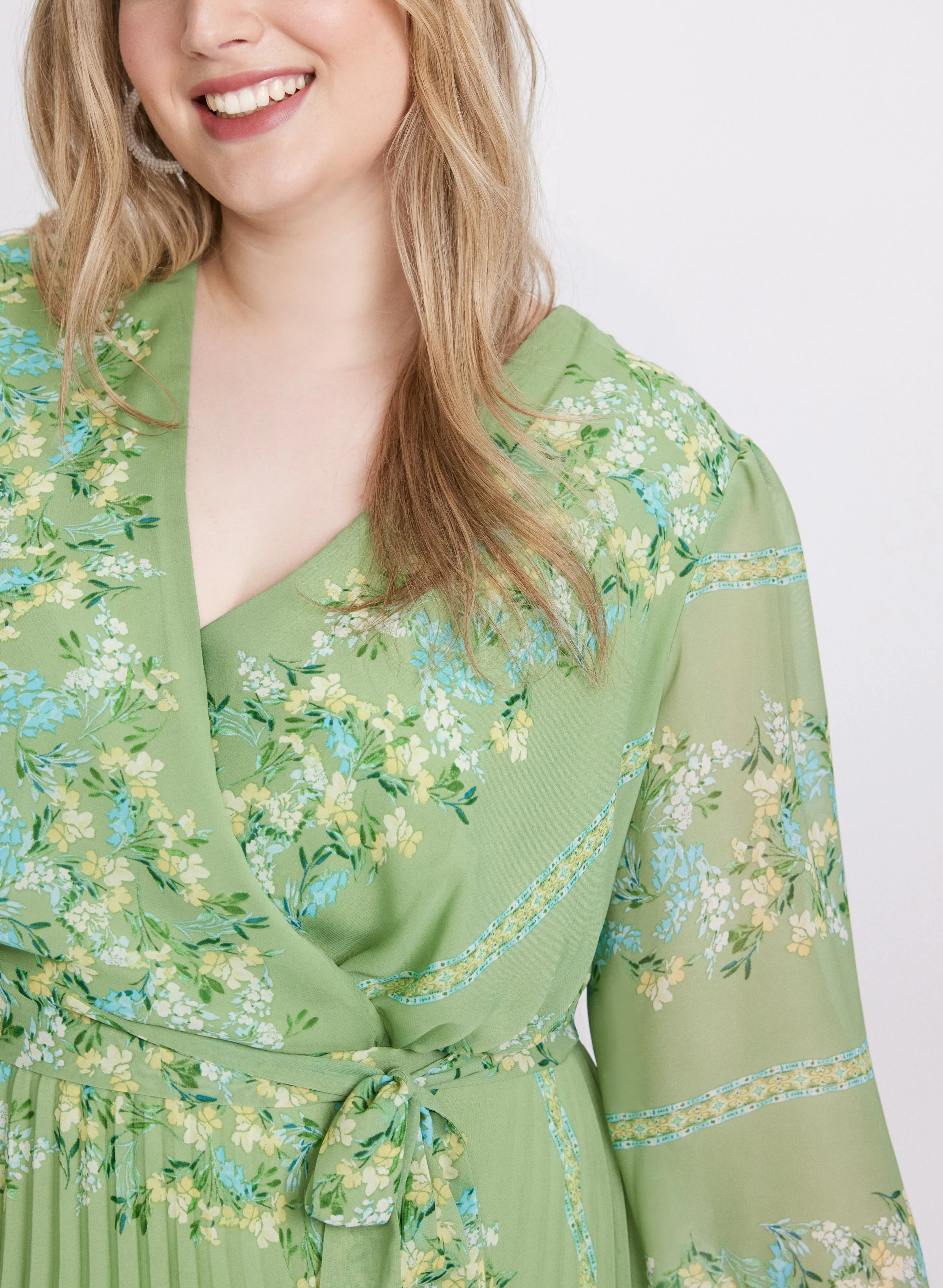 Plissé Floral Placement Print Dress sold by Laura product image thumbnail 5