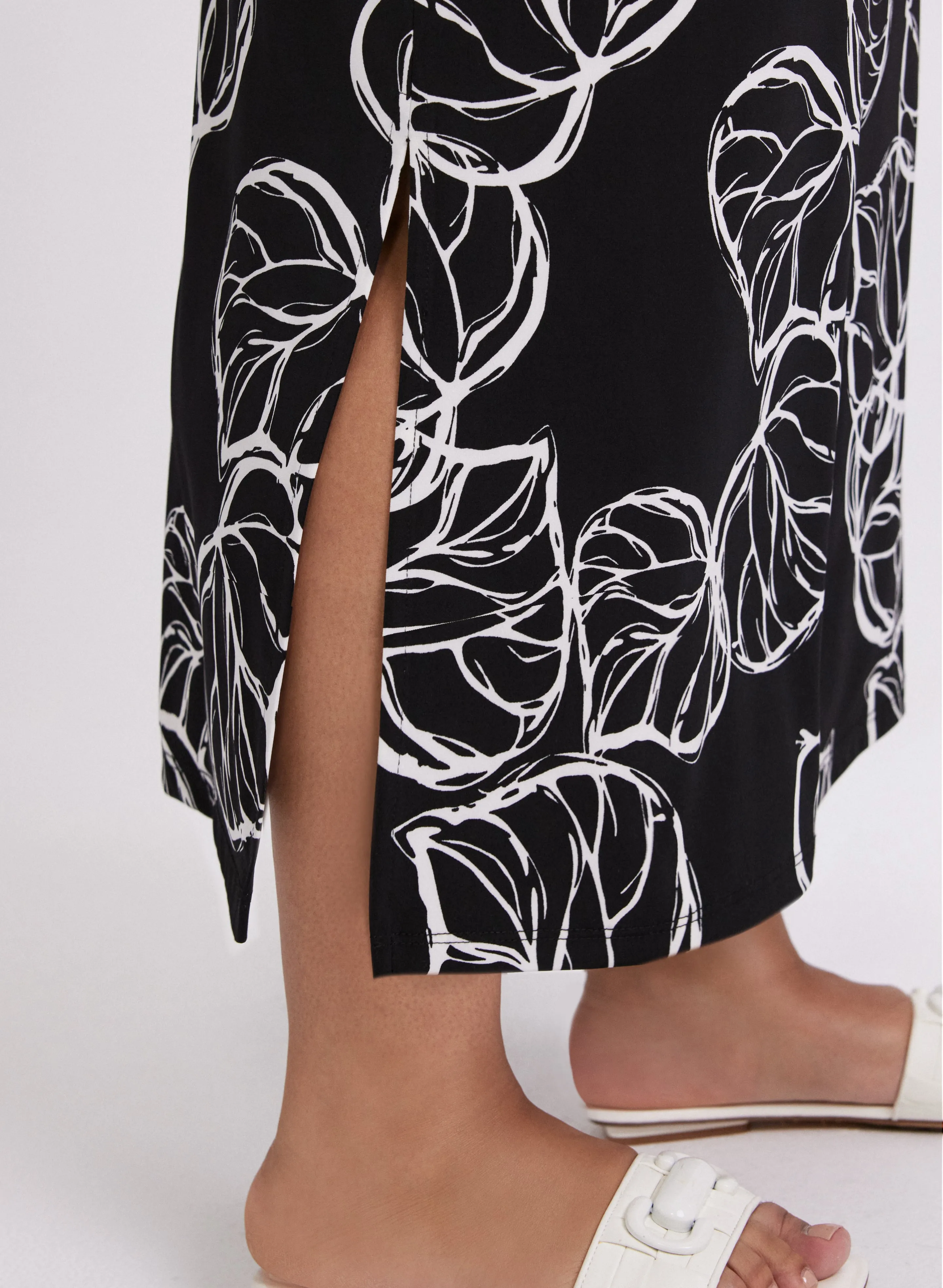 Leaf Print Skirt sold by Laura product image thumbnail 5