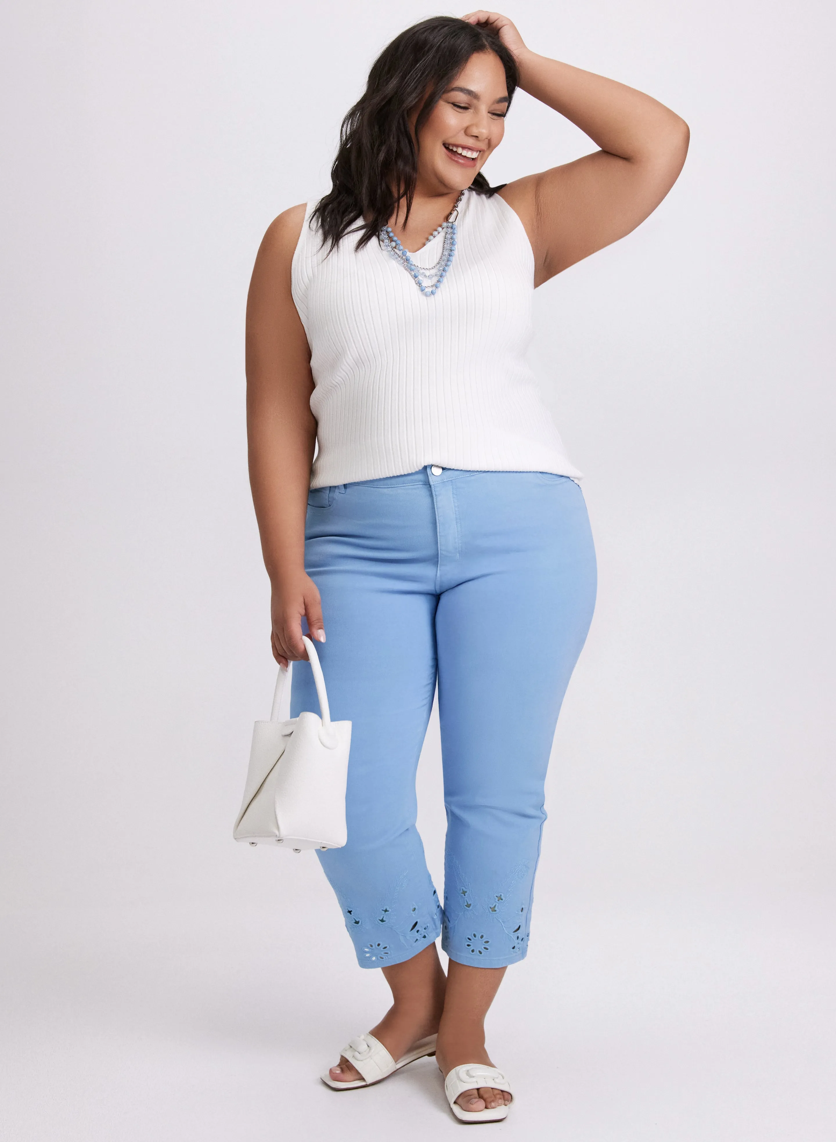 Straight-Leg Jean Capris sold by Laura product image thumbnail 4