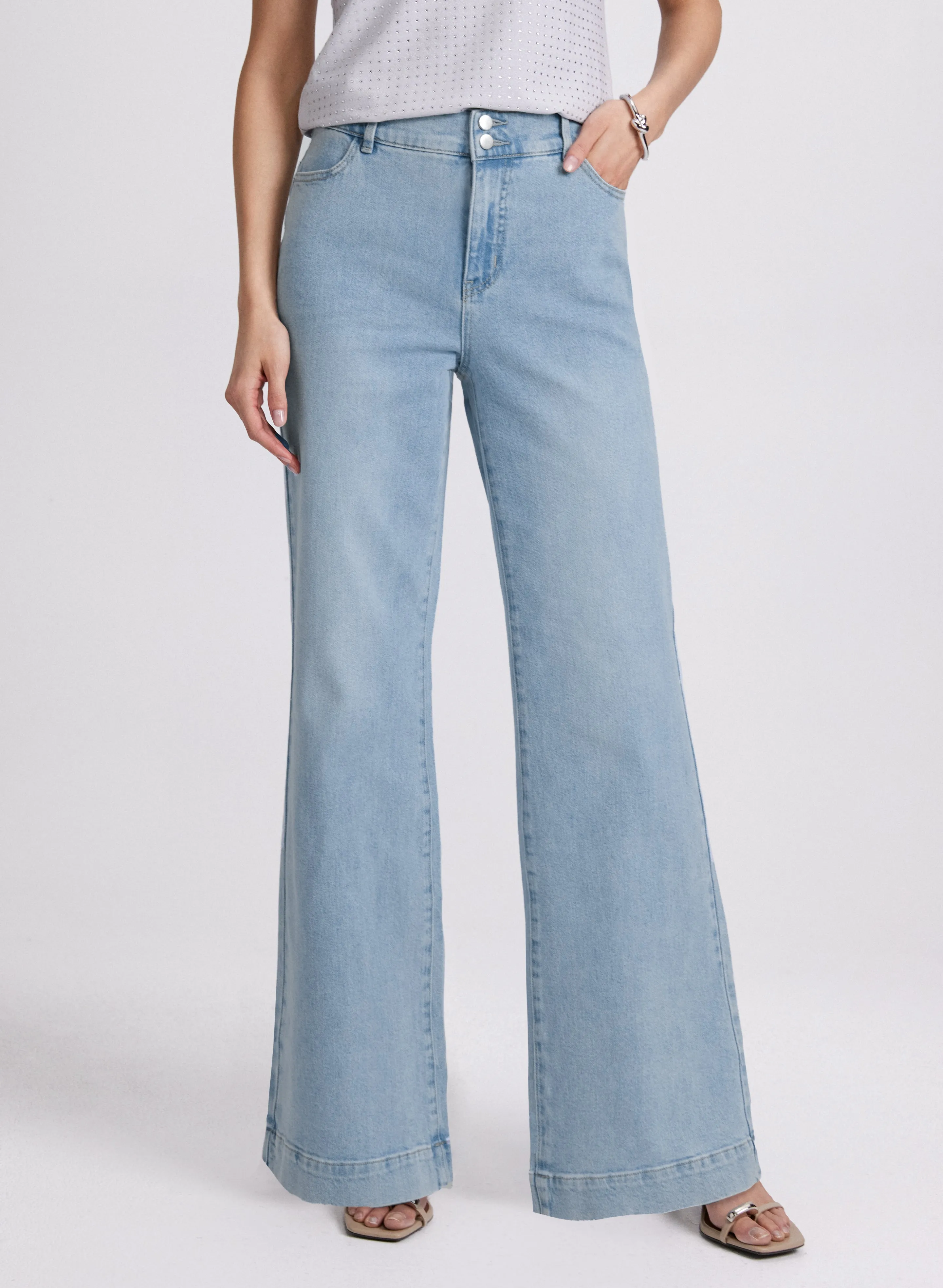 Wide-Leg Jeans sold by Laura