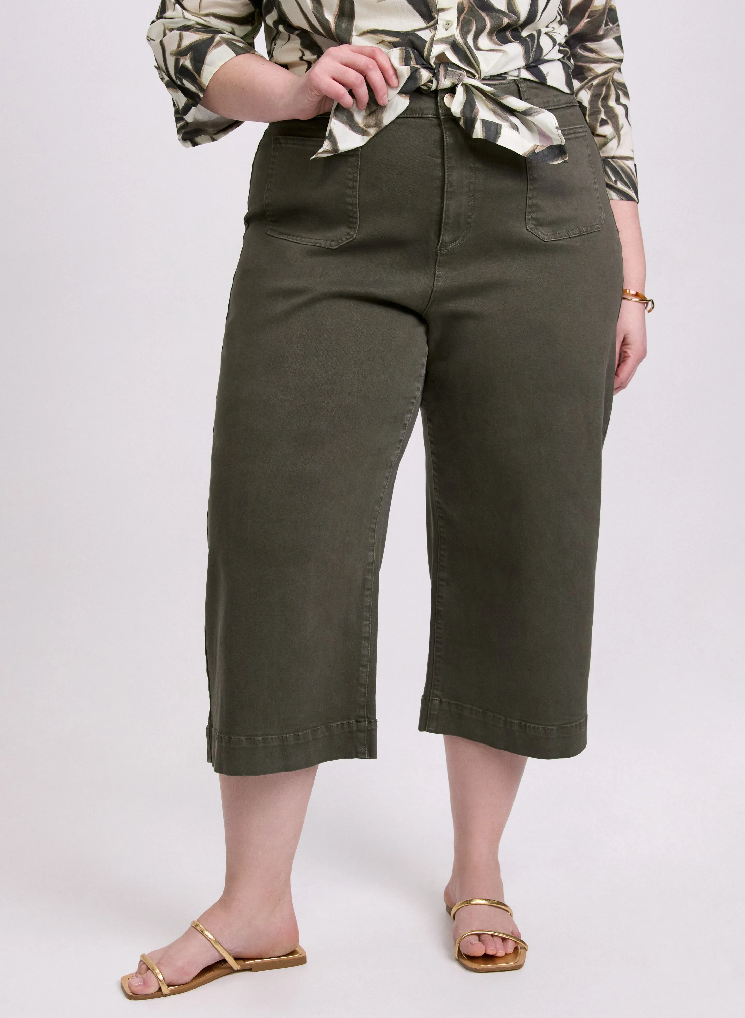 Cropped Wide-Leg Jeans sold by Laura