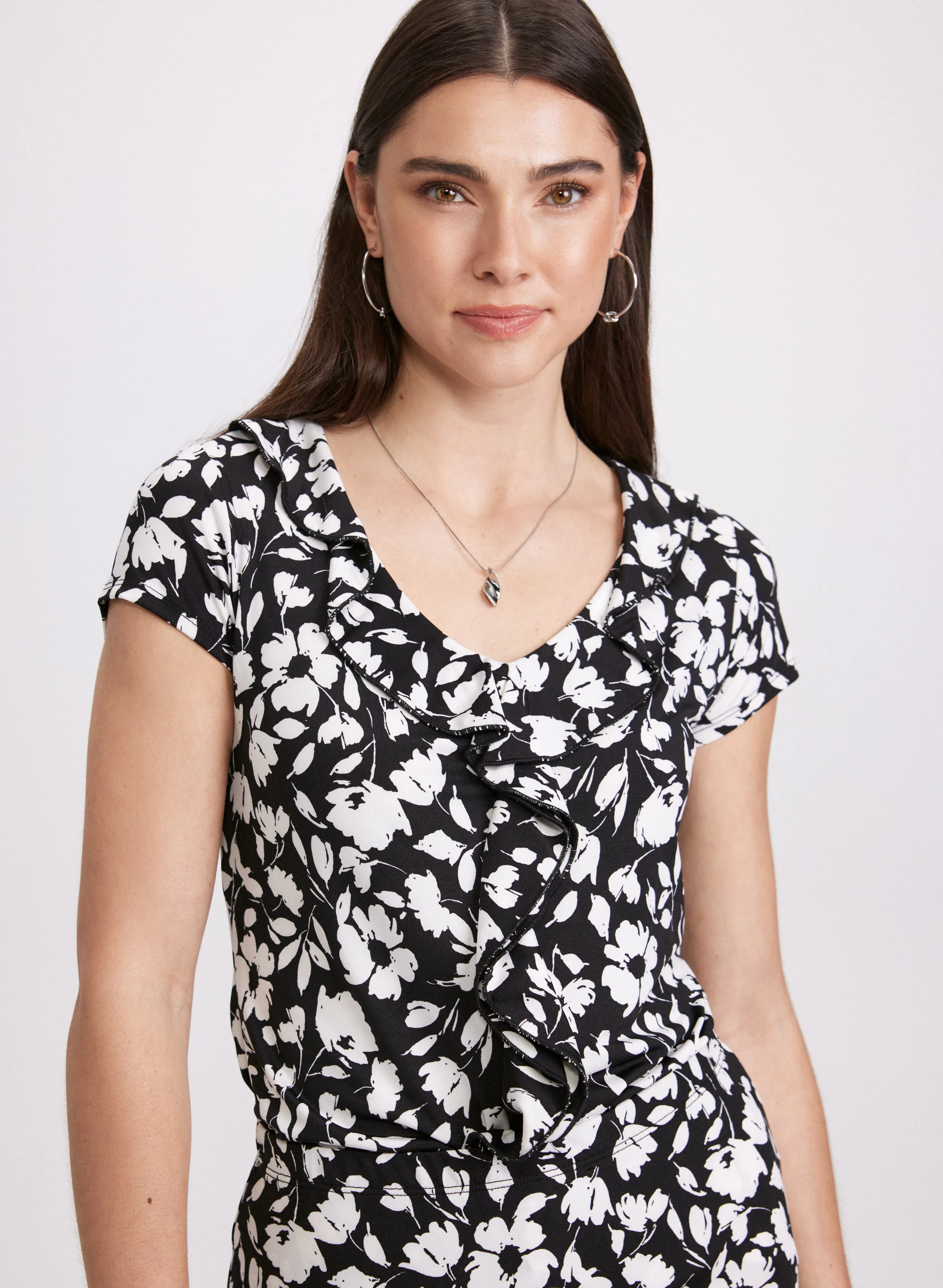 Floral Ruffle Front Top sold by Laura product image thumbnail 2