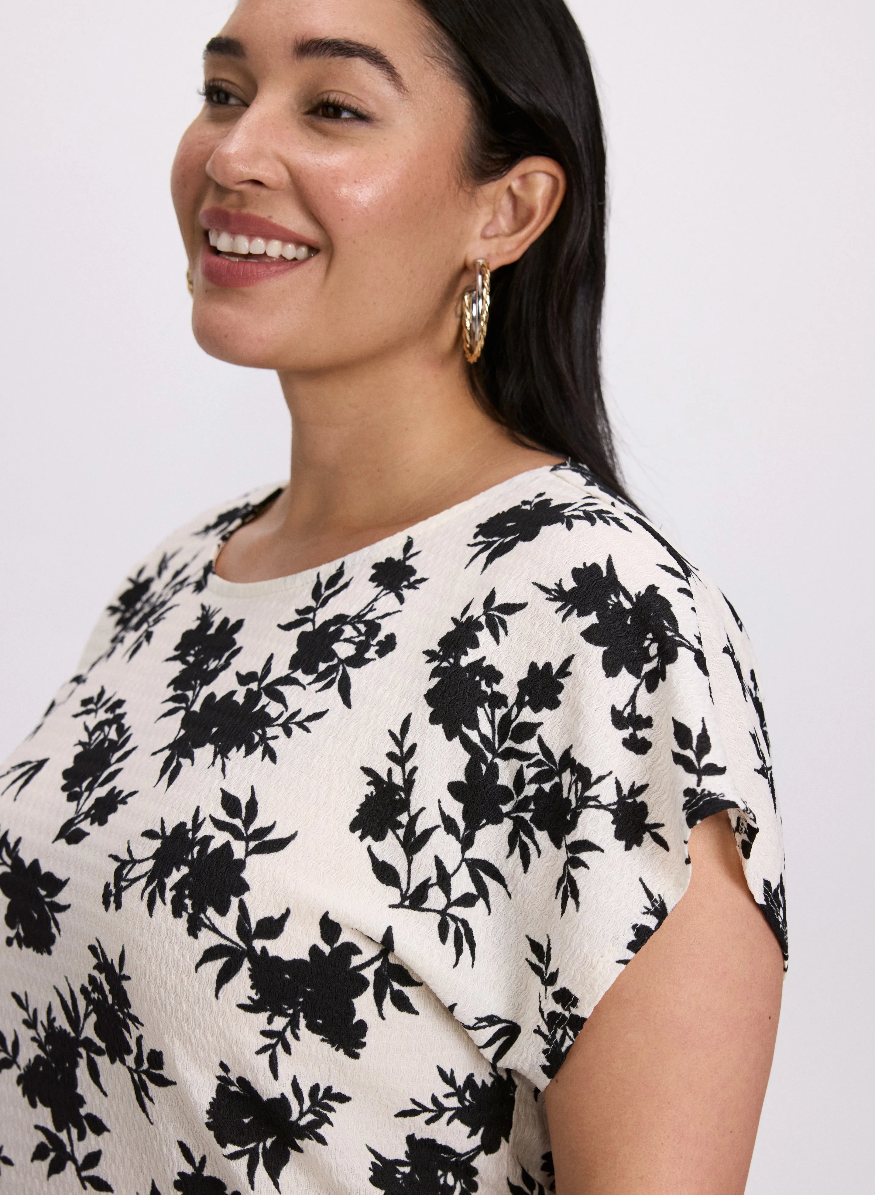 Floral Bubble Knit Top sold by Laura product image thumbnail 5