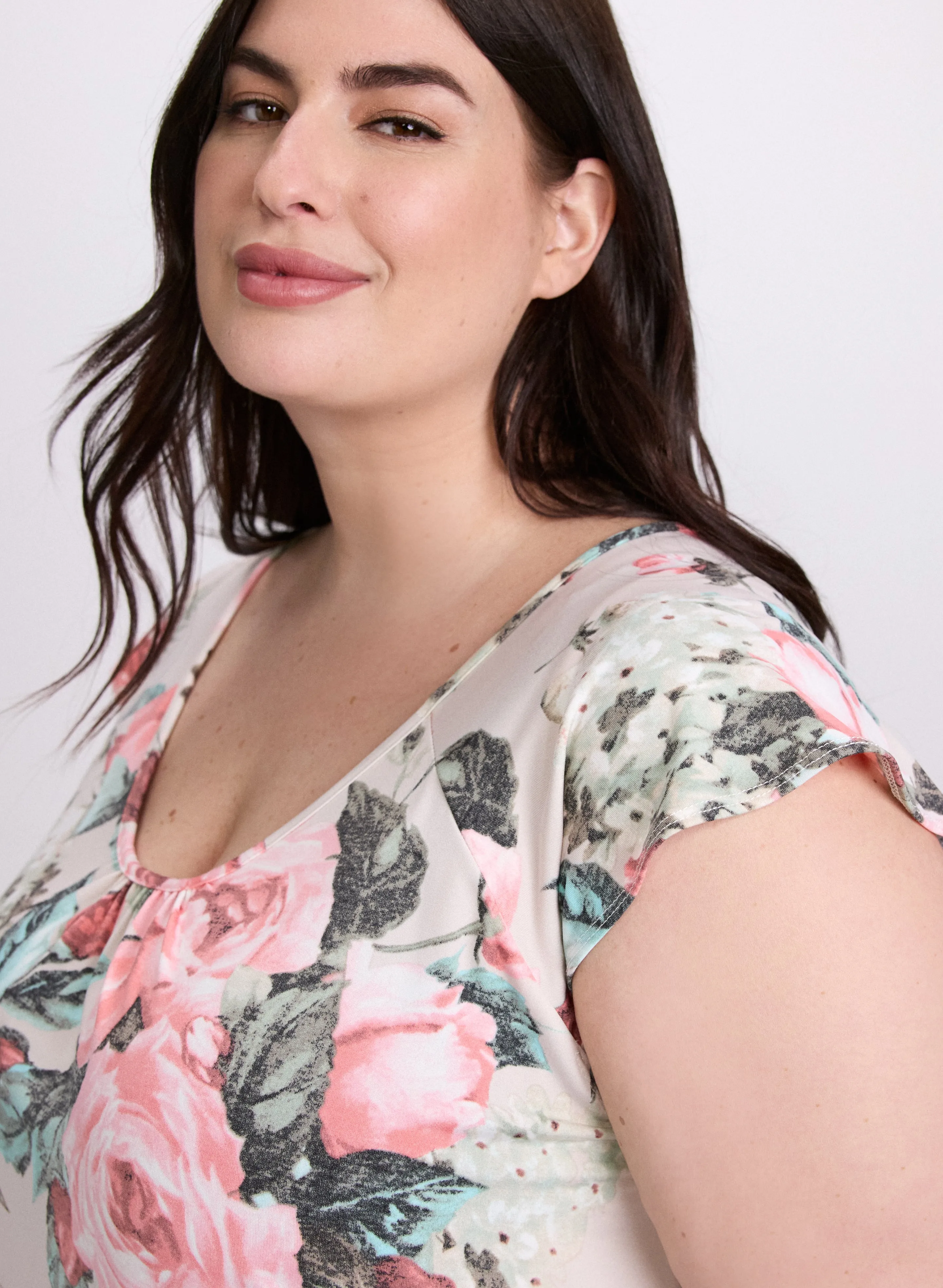 Rose Print Nightgown sold by Laura product image thumbnail 5