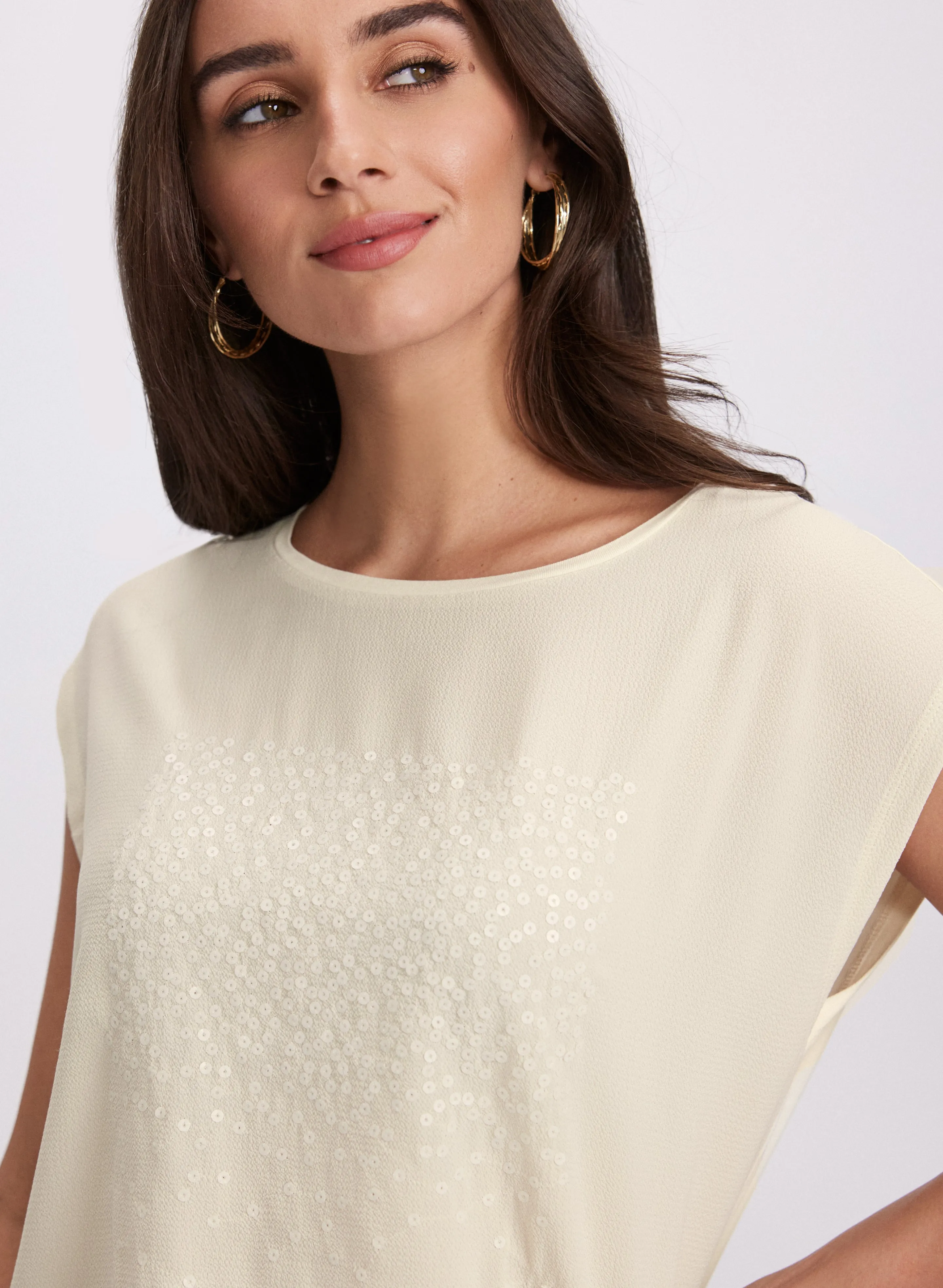 Sequined Gradient Motif Top sold by Laura product image thumbnail 5